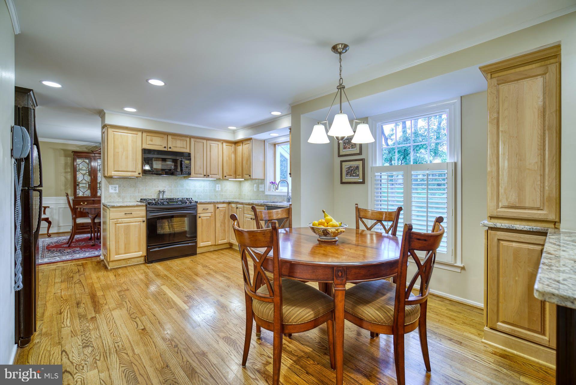 LONGWOOD KNOLLS - Residential