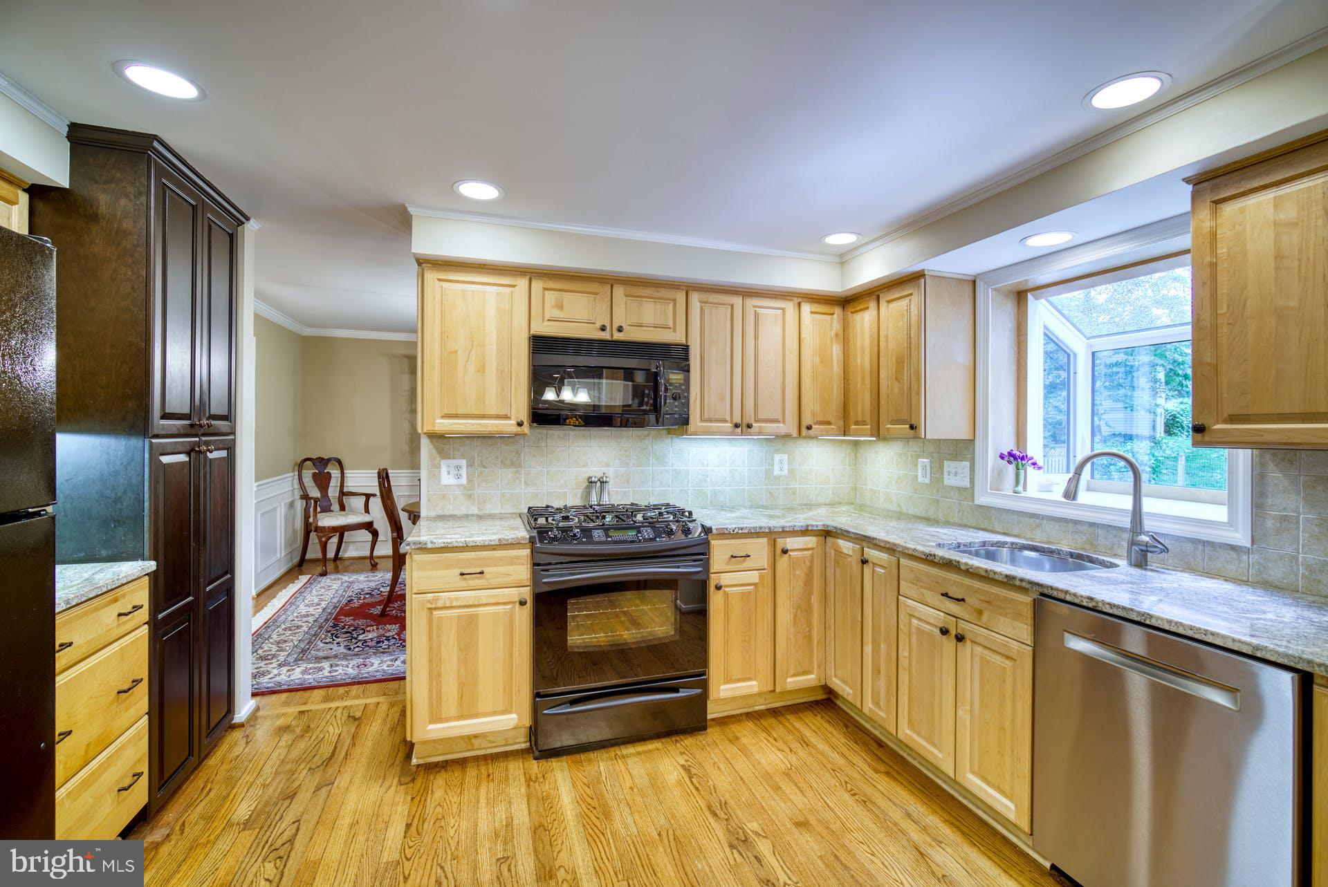 LONGWOOD KNOLLS - Residential