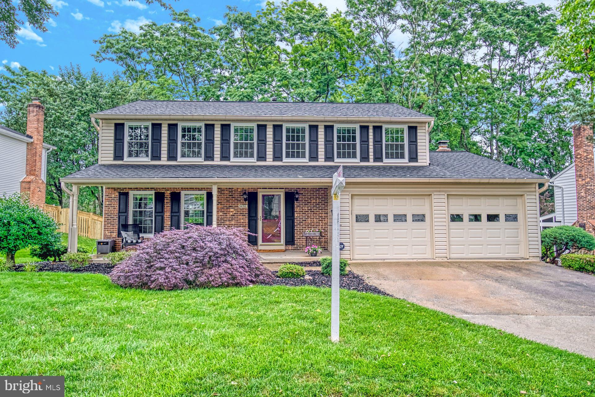 LONGWOOD KNOLLS - Residential