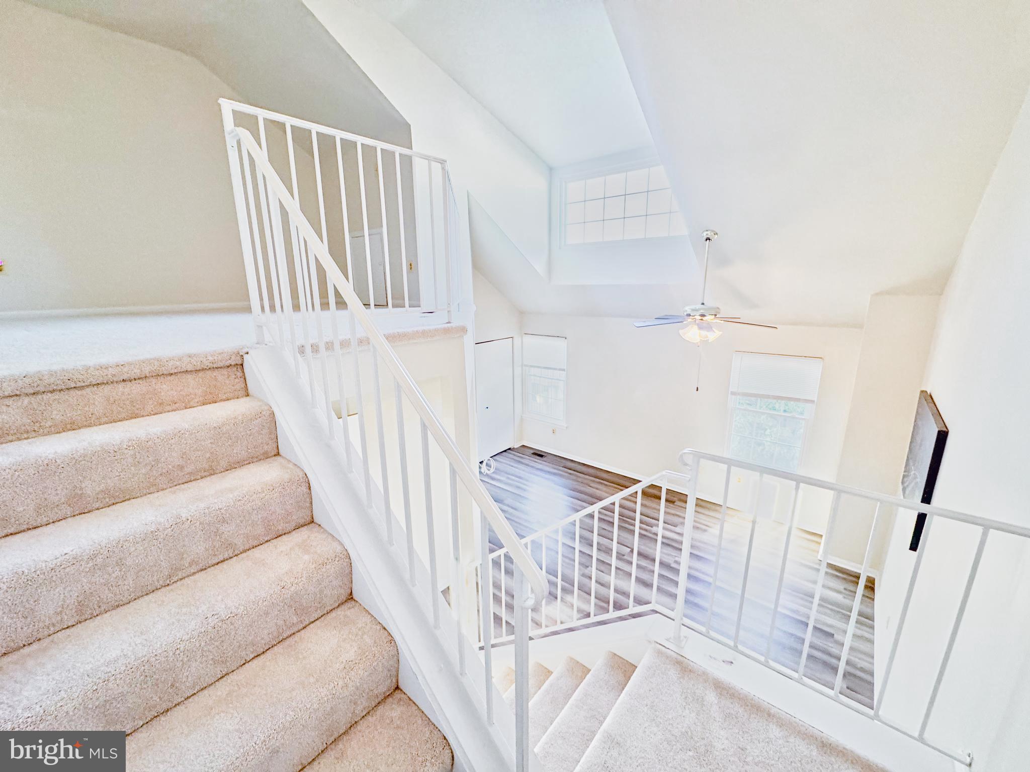 STONEY BEACH - Residential