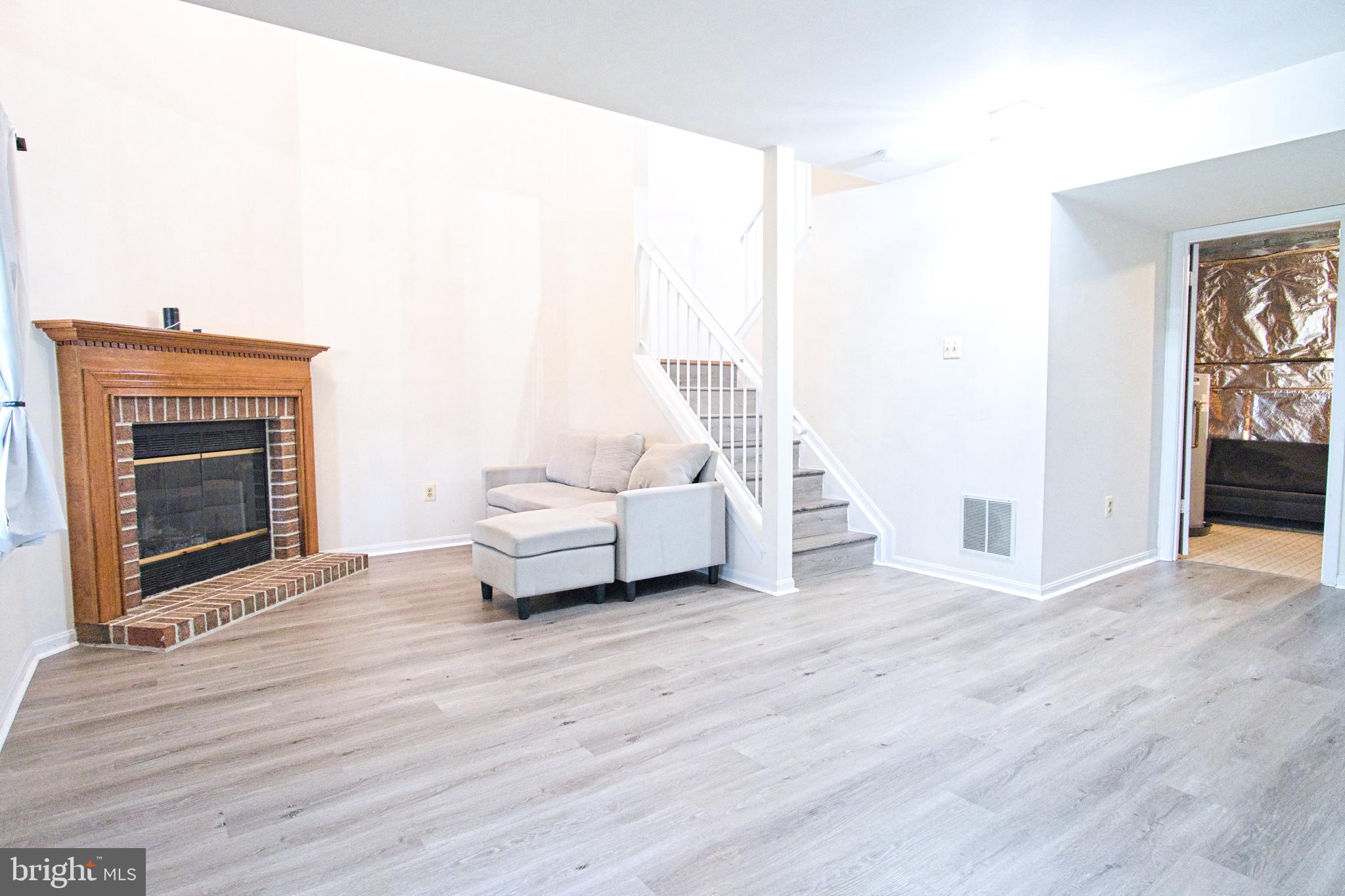 STONEY BEACH - Residential