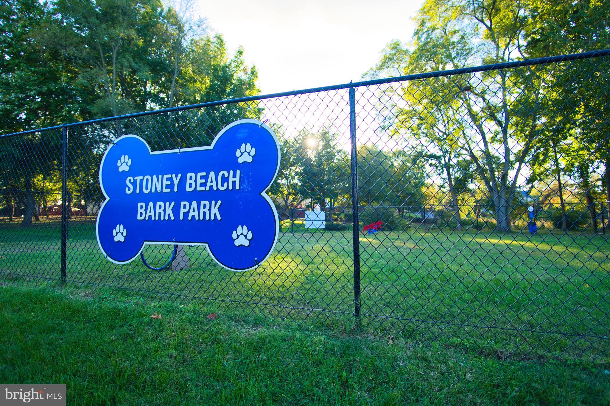 STONEY BEACH - Residential