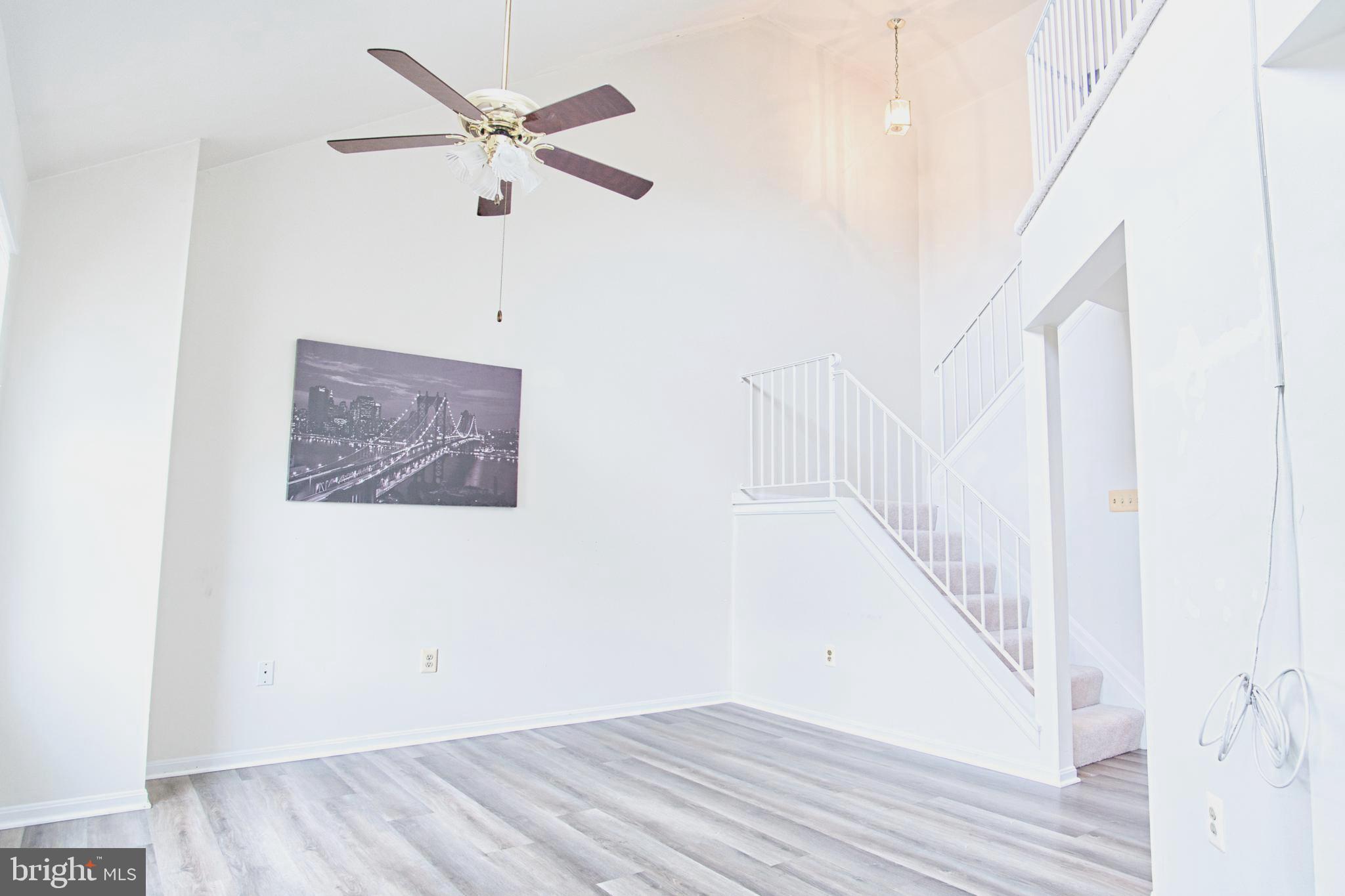 STONEY BEACH - Residential