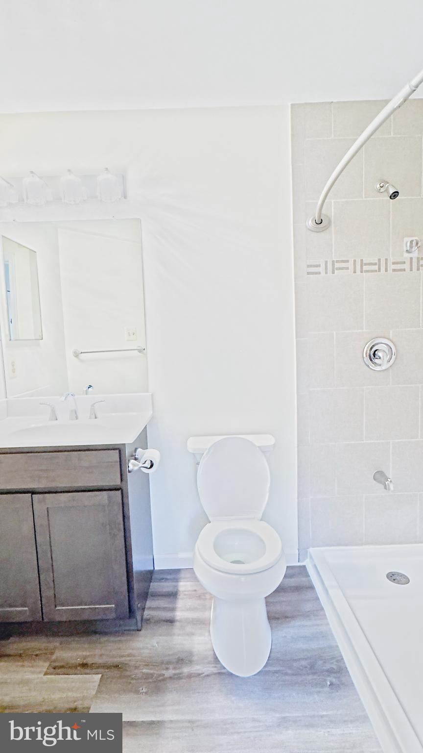 STONEY BEACH - Residential