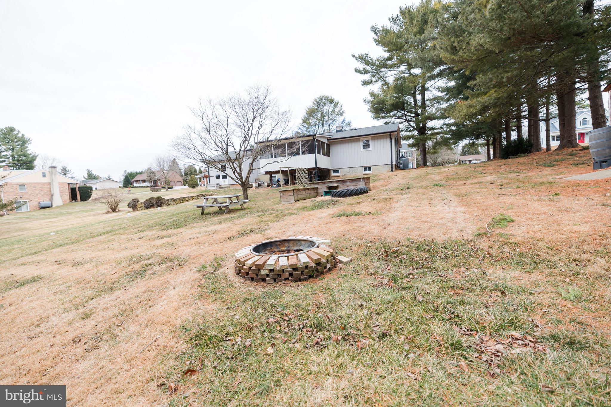 KEMPFIELD - Residential