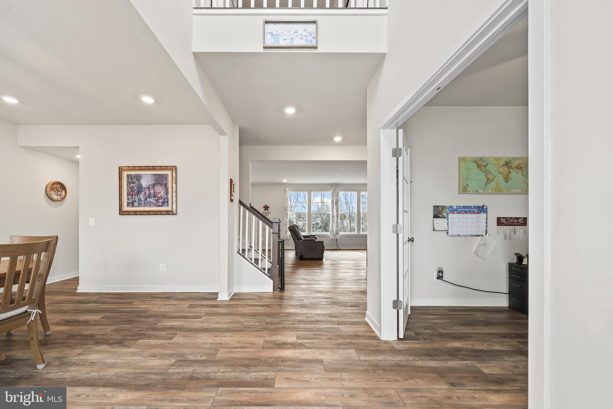 SENSENY VILLAGE - Residential