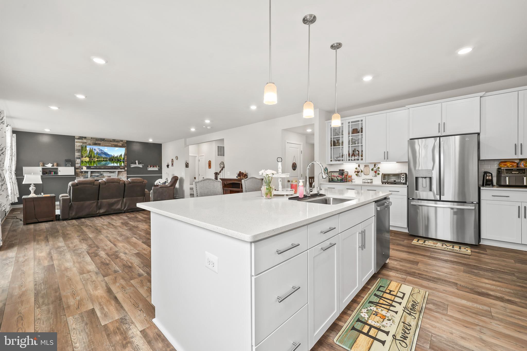 SENSENY VILLAGE - Residential