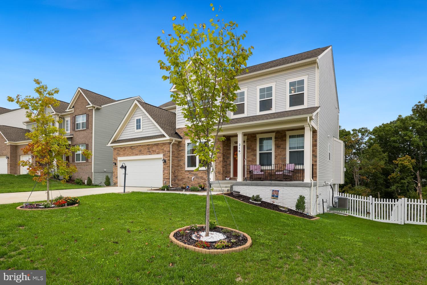 SENSENY VILLAGE - Residential