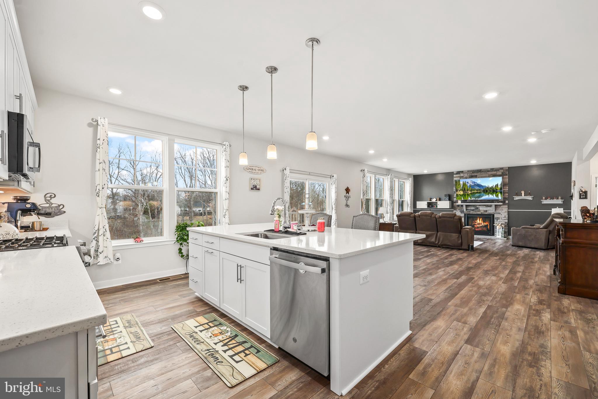 SENSENY VILLAGE - Residential