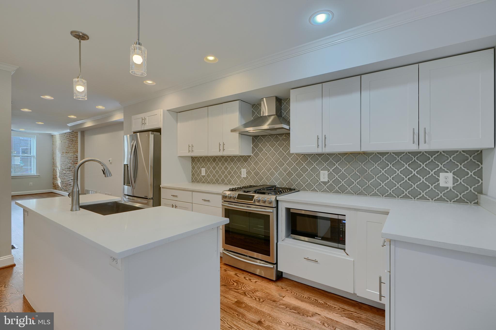 FEDERAL HILL HISTORIC DISTRICT - Residential Lease