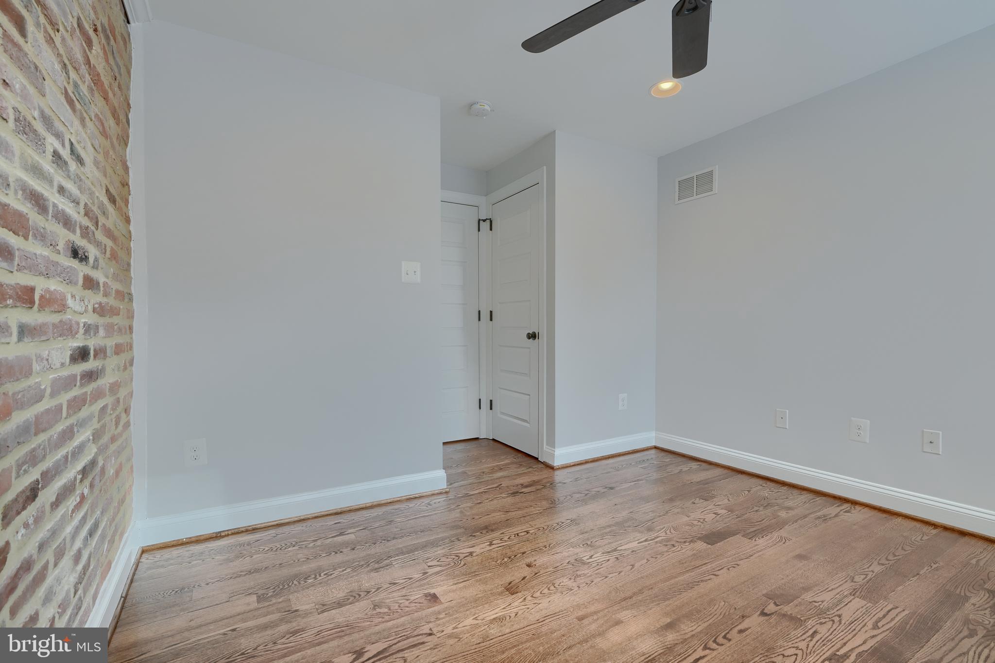 FEDERAL HILL HISTORIC DISTRICT - Residential Lease