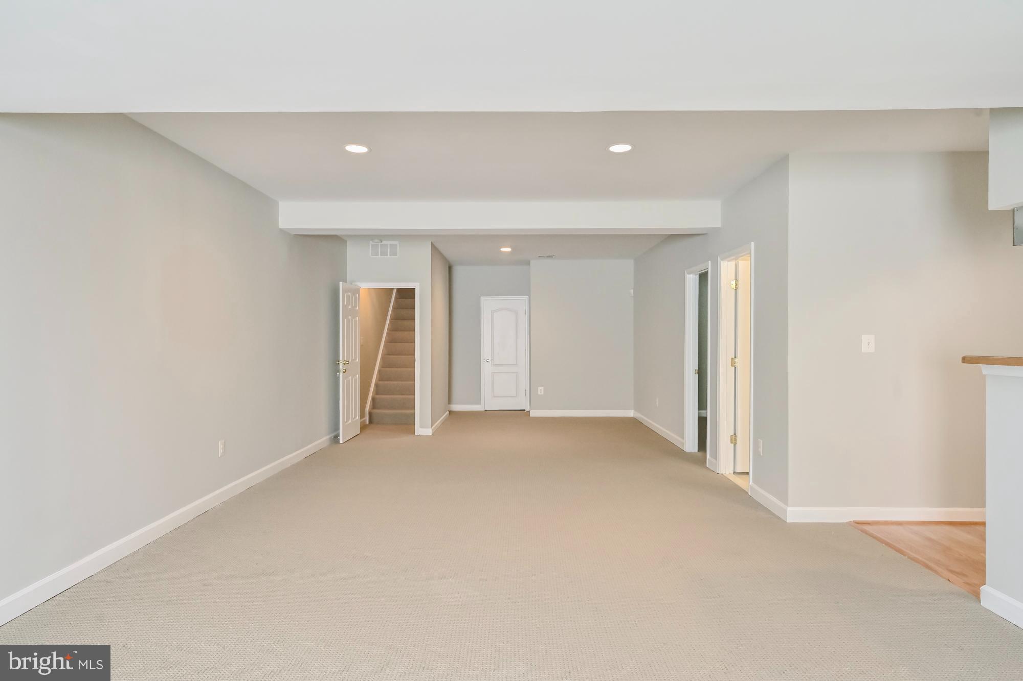 CLOISTERS OF FAIRFAX - Residential