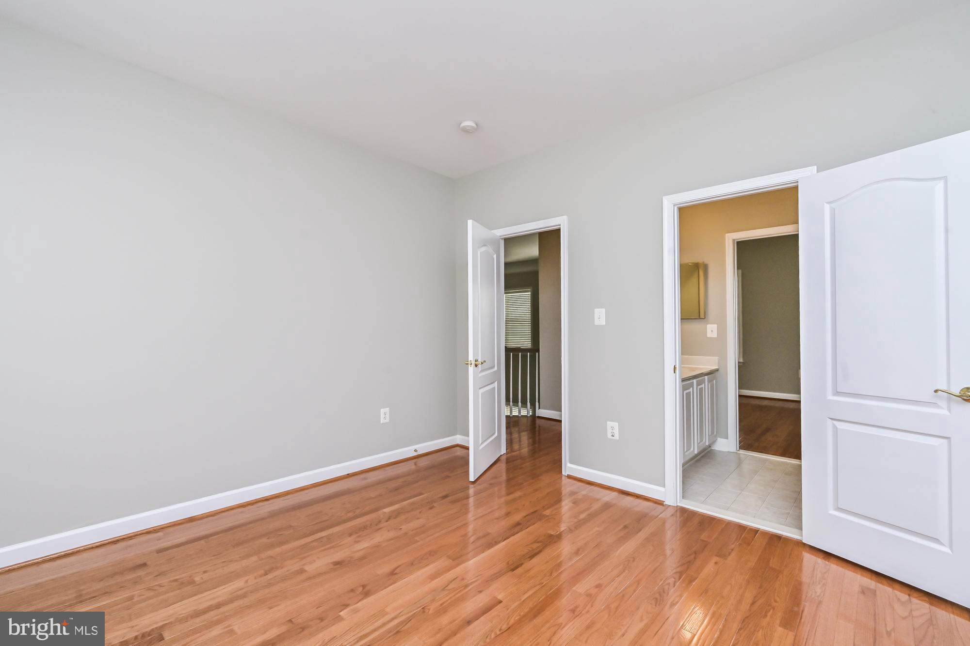 CLOISTERS OF FAIRFAX - Residential