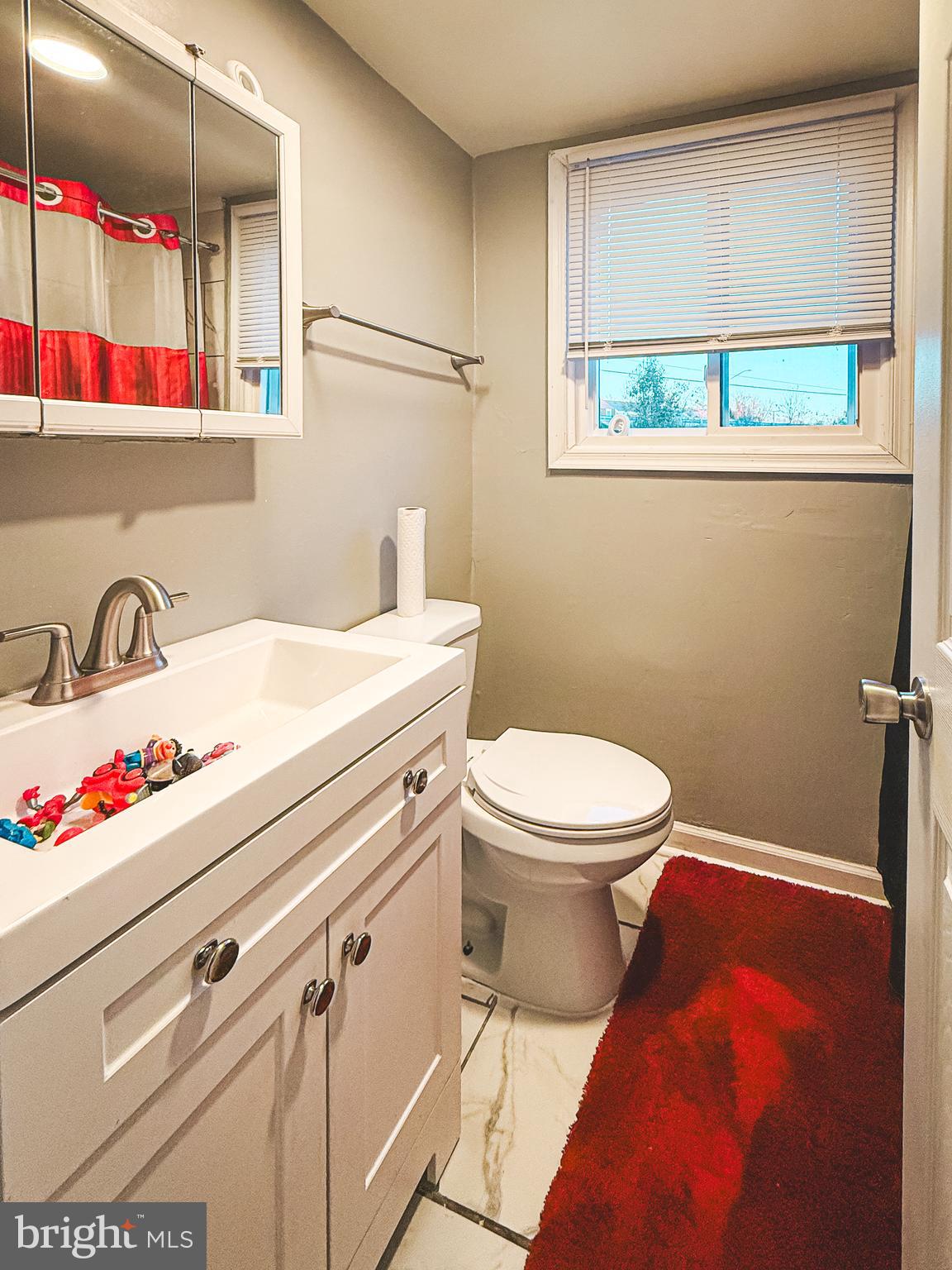 HOLLY HILL CONDOMINIUMS - Residential Lease