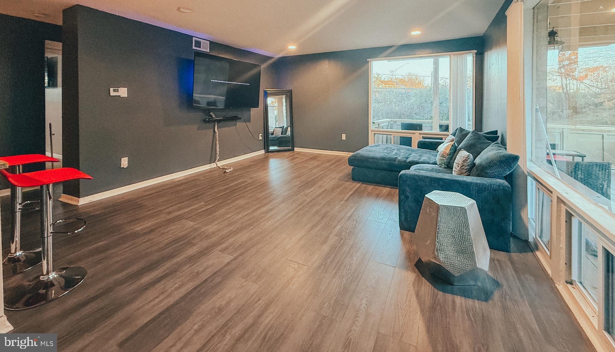 7147 DONNELL PLACE B1