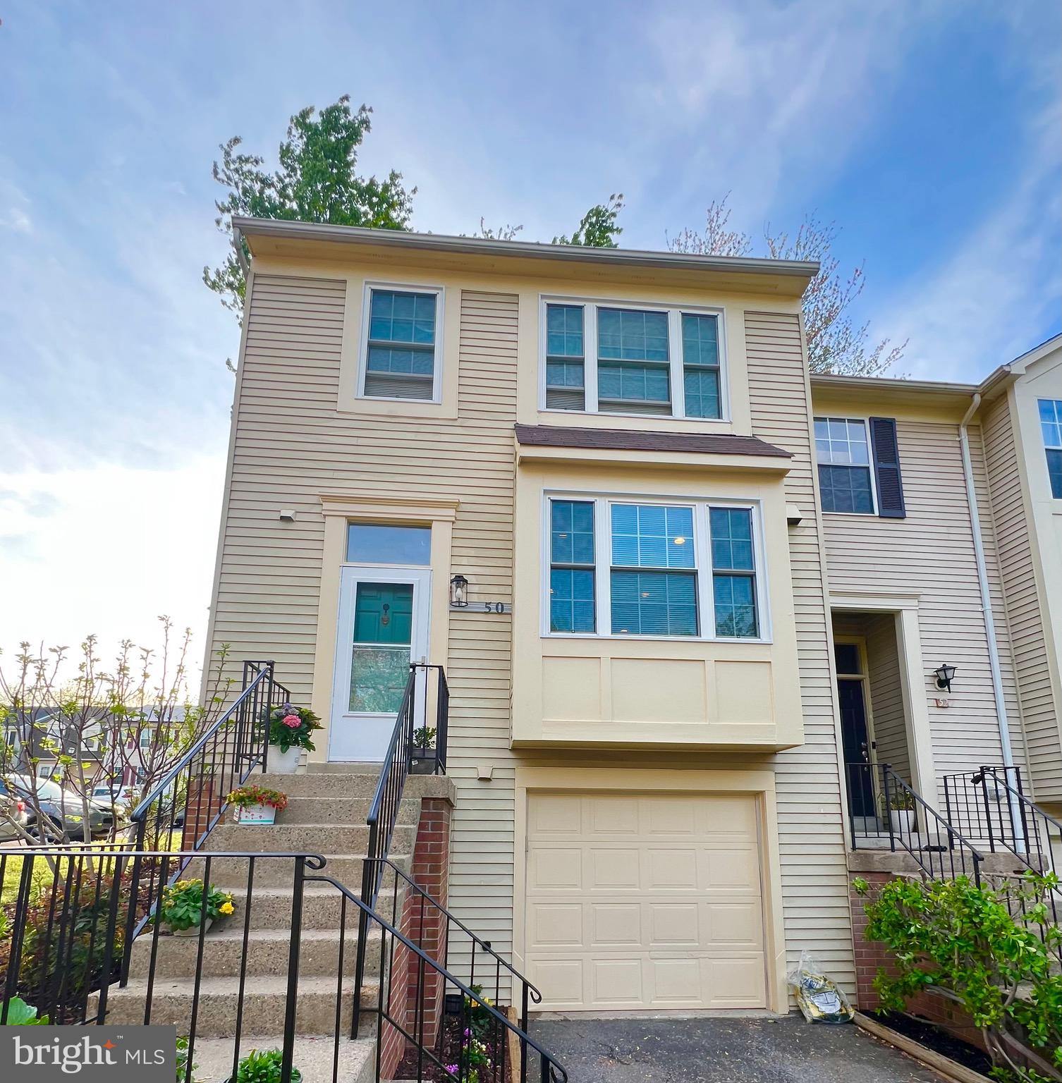 50 CHERRY BEND COURT