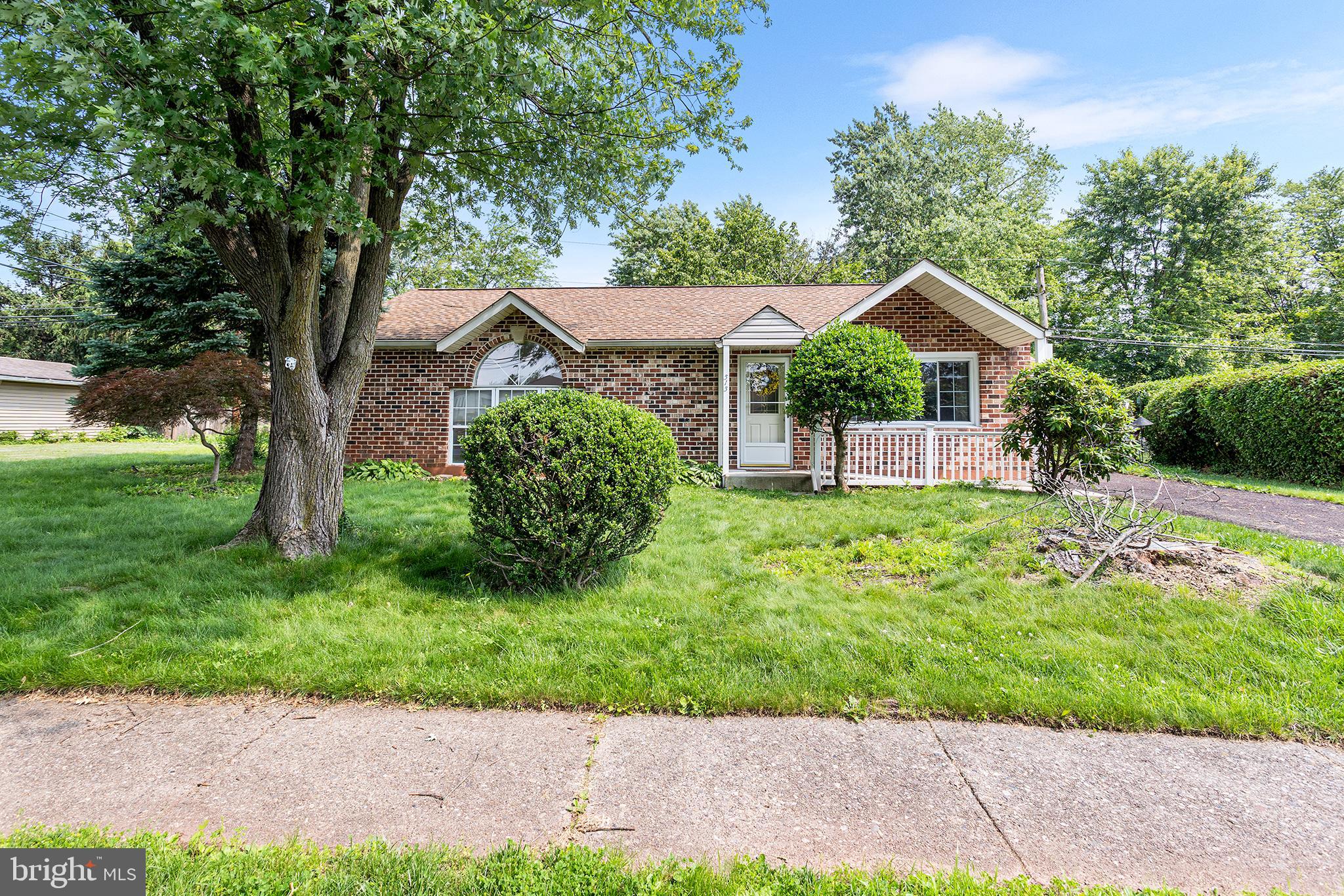 Welcome to 515 Winding Road, a move-in ready single-family home situated in the heart of Lansdale Boro. This ranch-style home offers the convenience of single-floor living with 3 bedrooms and 1.5 bathrooms, ideal for those seeking comfort, accessibility, and low-maintenance living.
Step into the entry foyer complete with a convenient powder room. To the left, you will find a spacious living room, where natural light floods the space, creating a warm and inviting atmosphere. To the right is a separate dining area room perfect for family meals and entertaining guests. The clean, eat-in kitchen provides all the essentials you need, offering a functional layout for everyday cooking with access to the rear yard.
The large primary bedroom is a true retreat, featuring vaulted ceilings that enhance the sense of space and light. The convenient powder room is located in the entryway, perfect for guests.
Enjoy the fully fenced yard, providing privacy and a safe space for outdoor activities and relaxation. Whether you're enjoying a quiet morning coffee or hosting a gathering with friends and family, the possibilities are endless.
Additional features include an attached garage, forced air heating, and central air conditioning, ensuring comfort throughout the year. Located in a convenient area, you'll have easy access to local amenities, schools, and parks, making this home an excellent choice for those seeking a blend of tranquility and convenience.