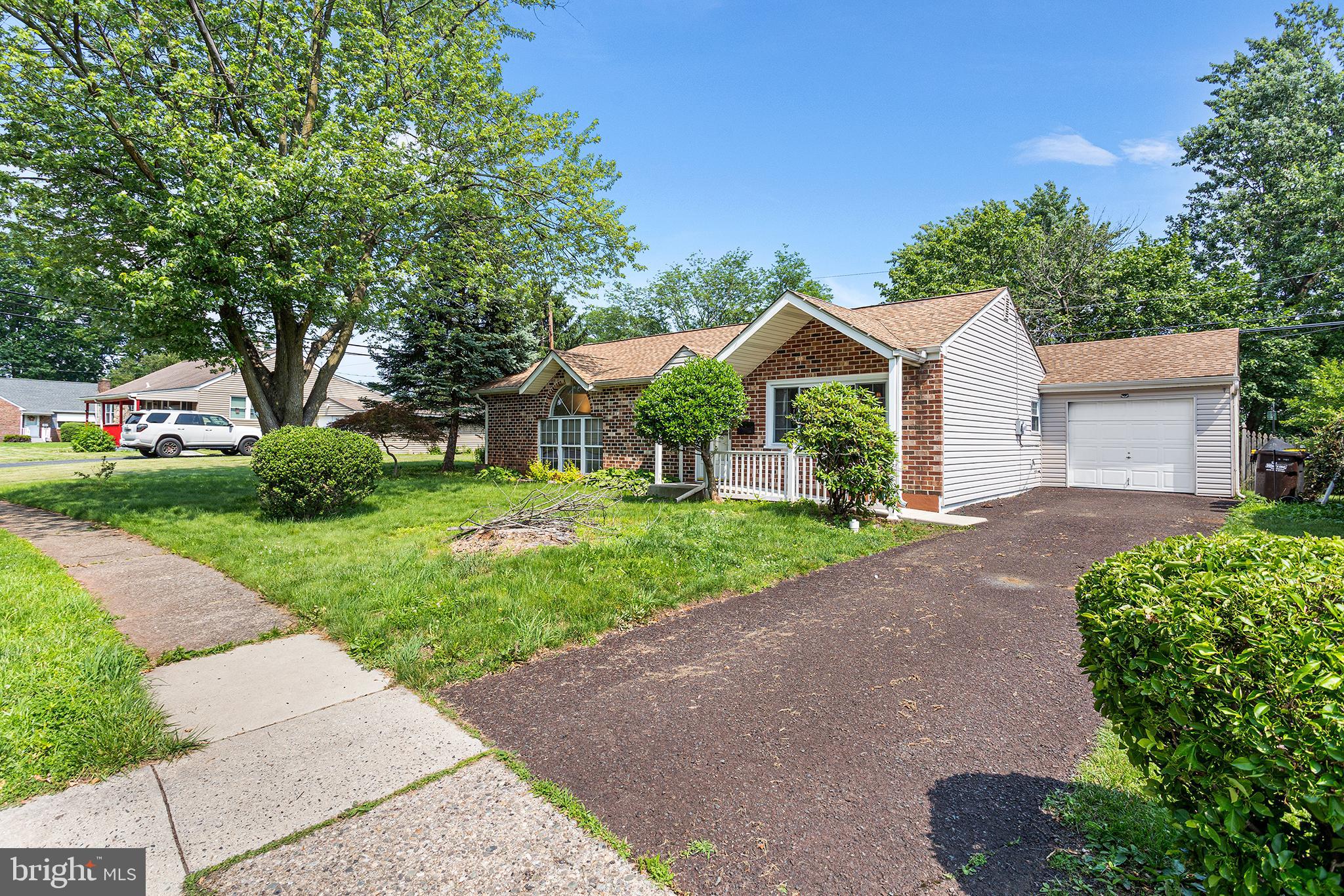 515 WINDING ROAD