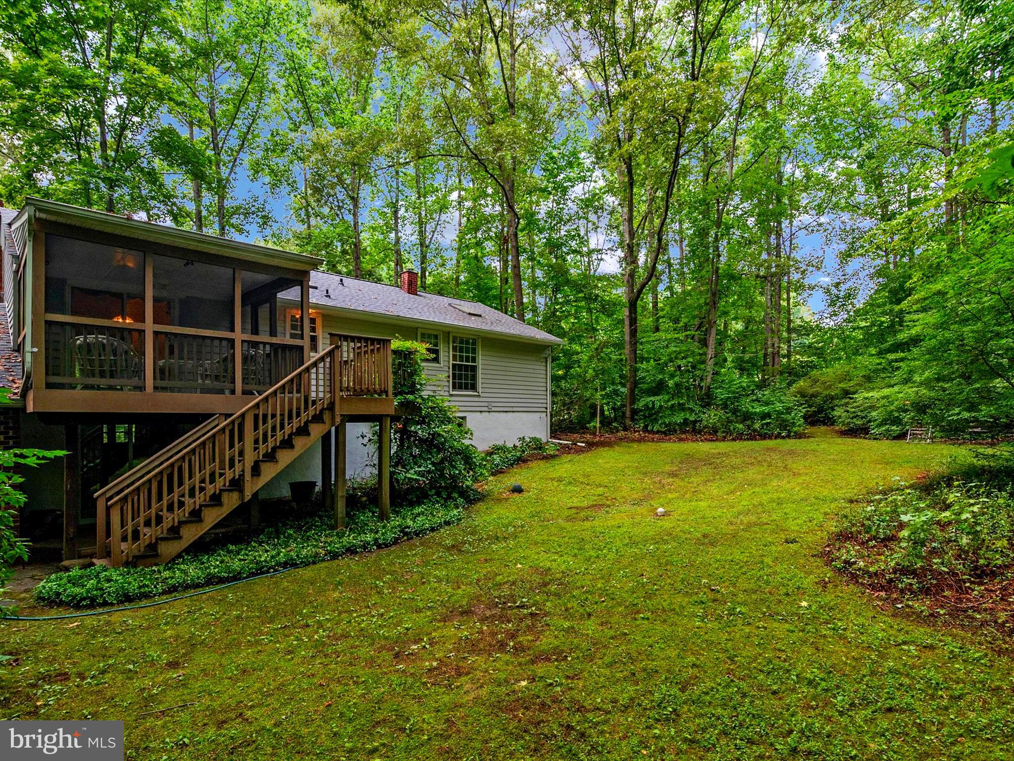 HALLMARK WOODS - Residential