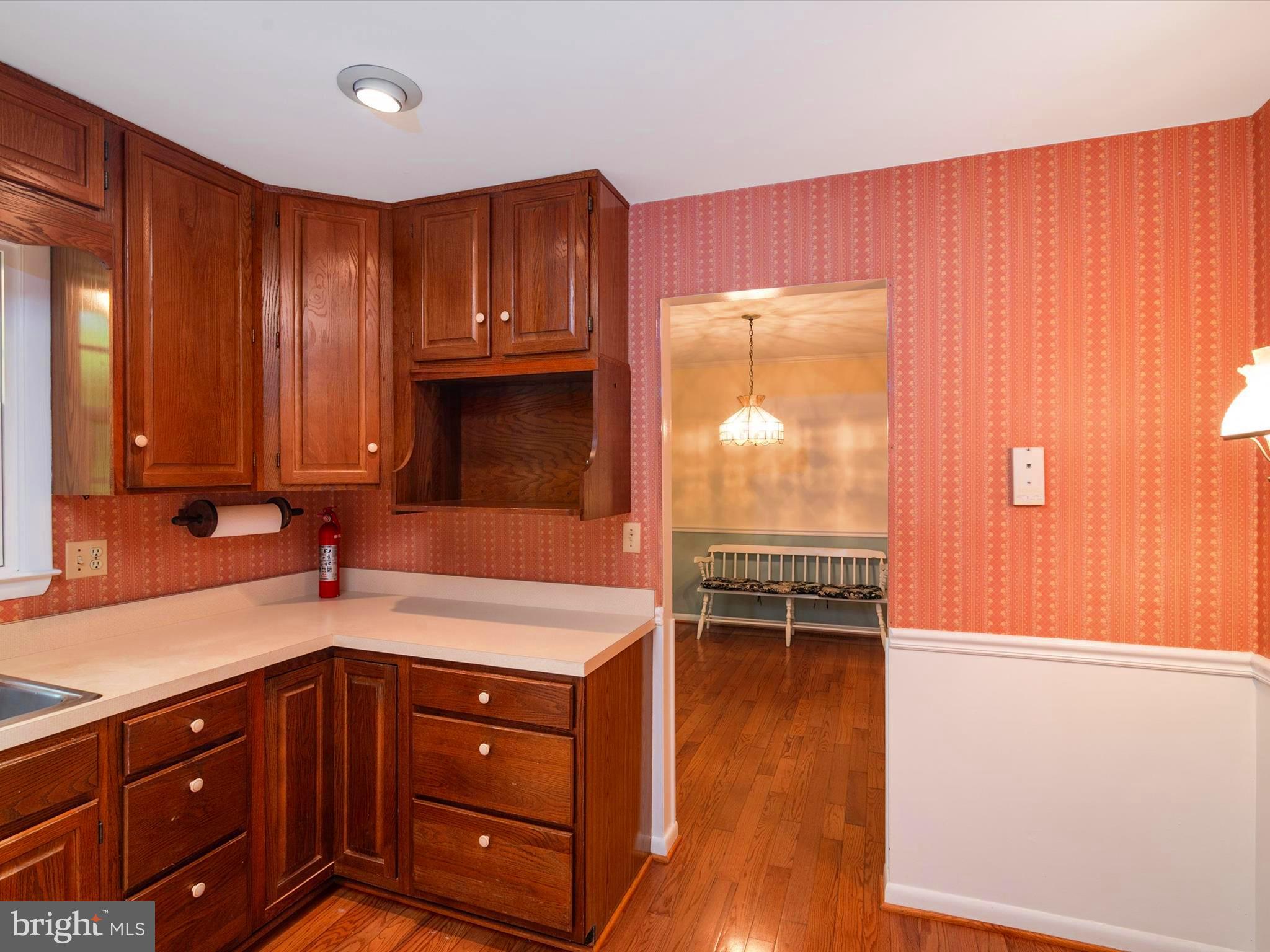 HALLMARK WOODS - Residential