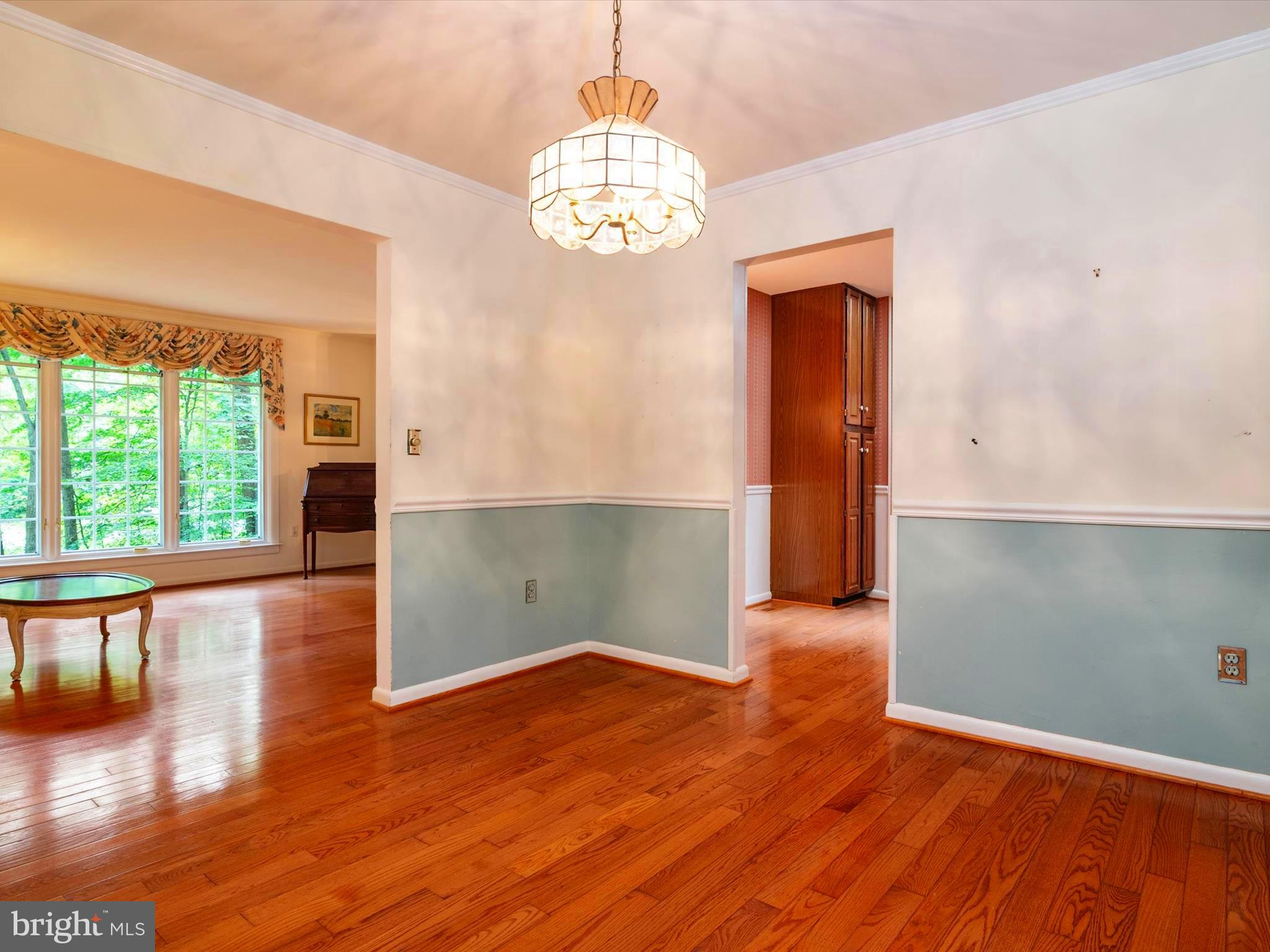 HALLMARK WOODS - Residential