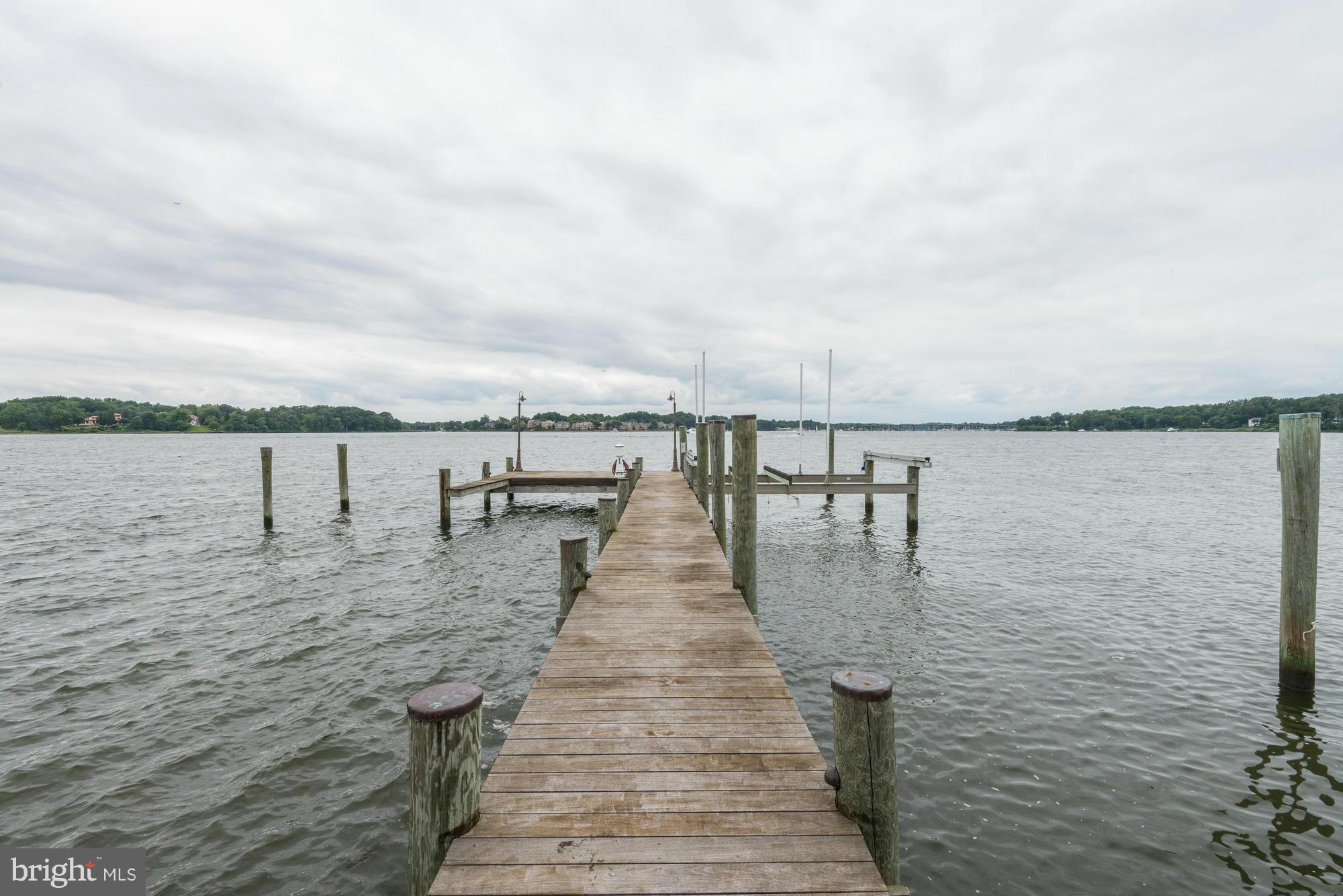 WILD ROSE SHORES - Residential