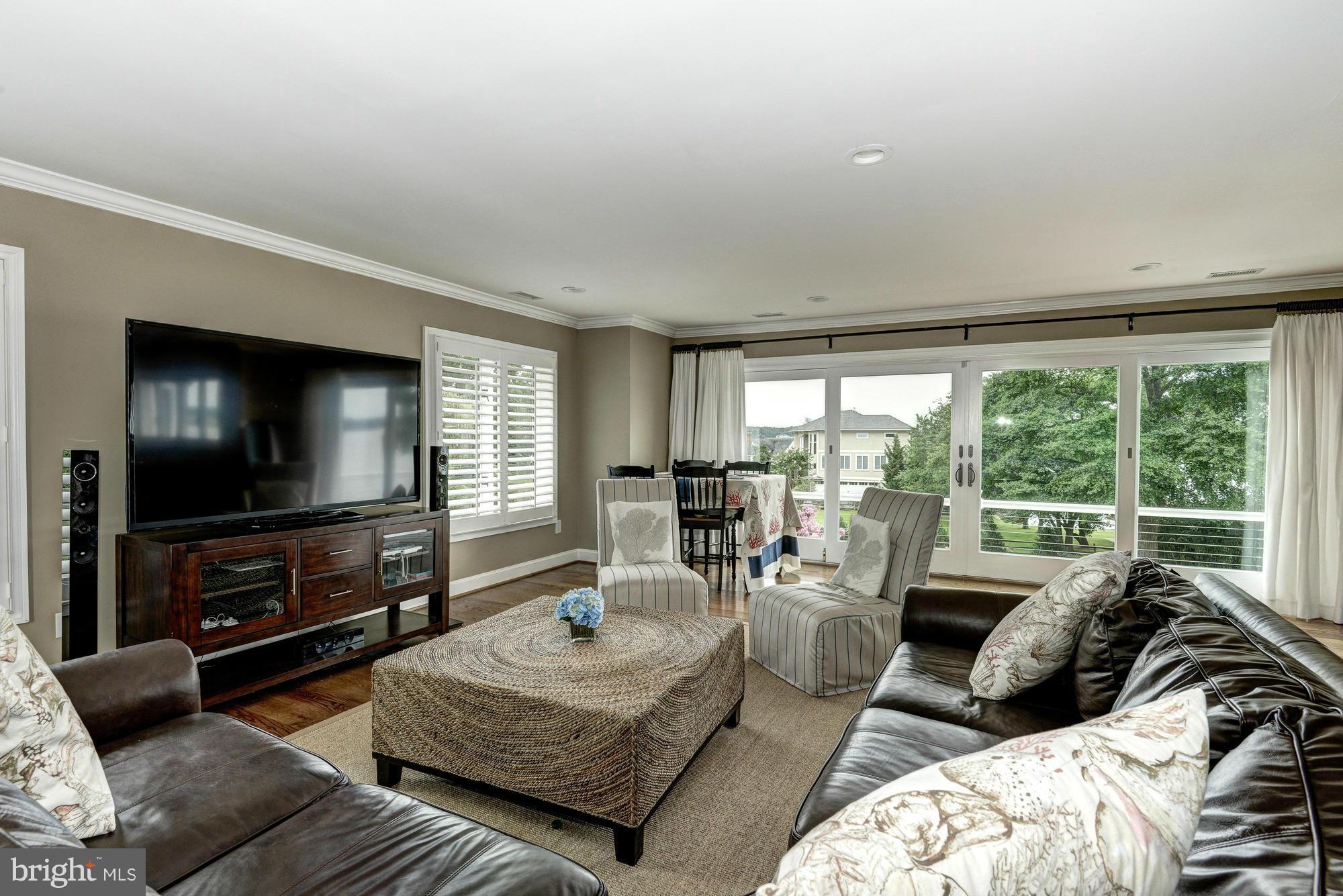 WILD ROSE SHORES - Residential