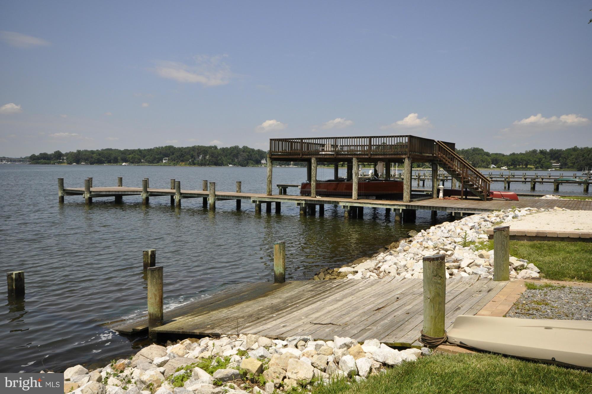 WILD ROSE SHORES - Residential