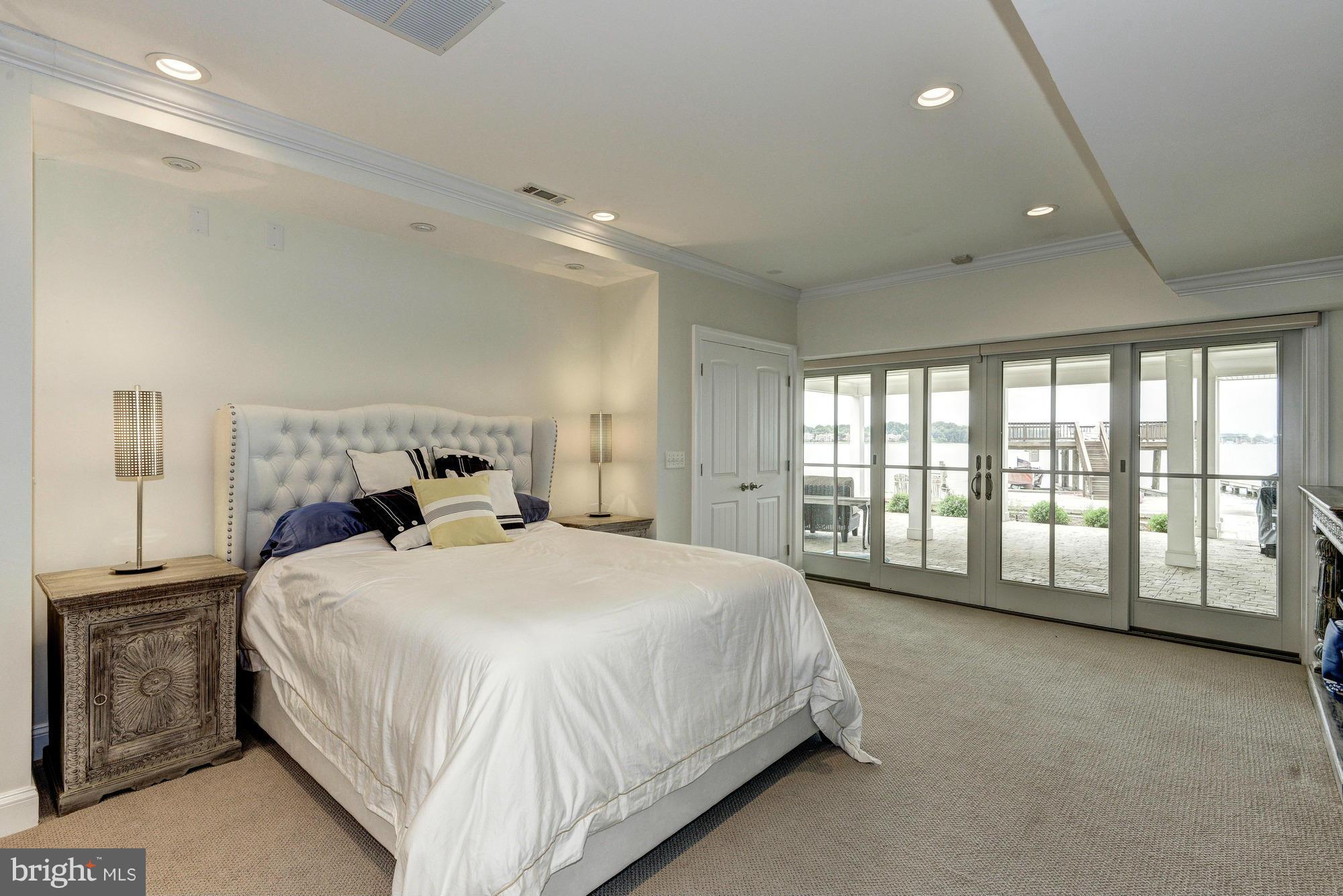 WILD ROSE SHORES - Residential