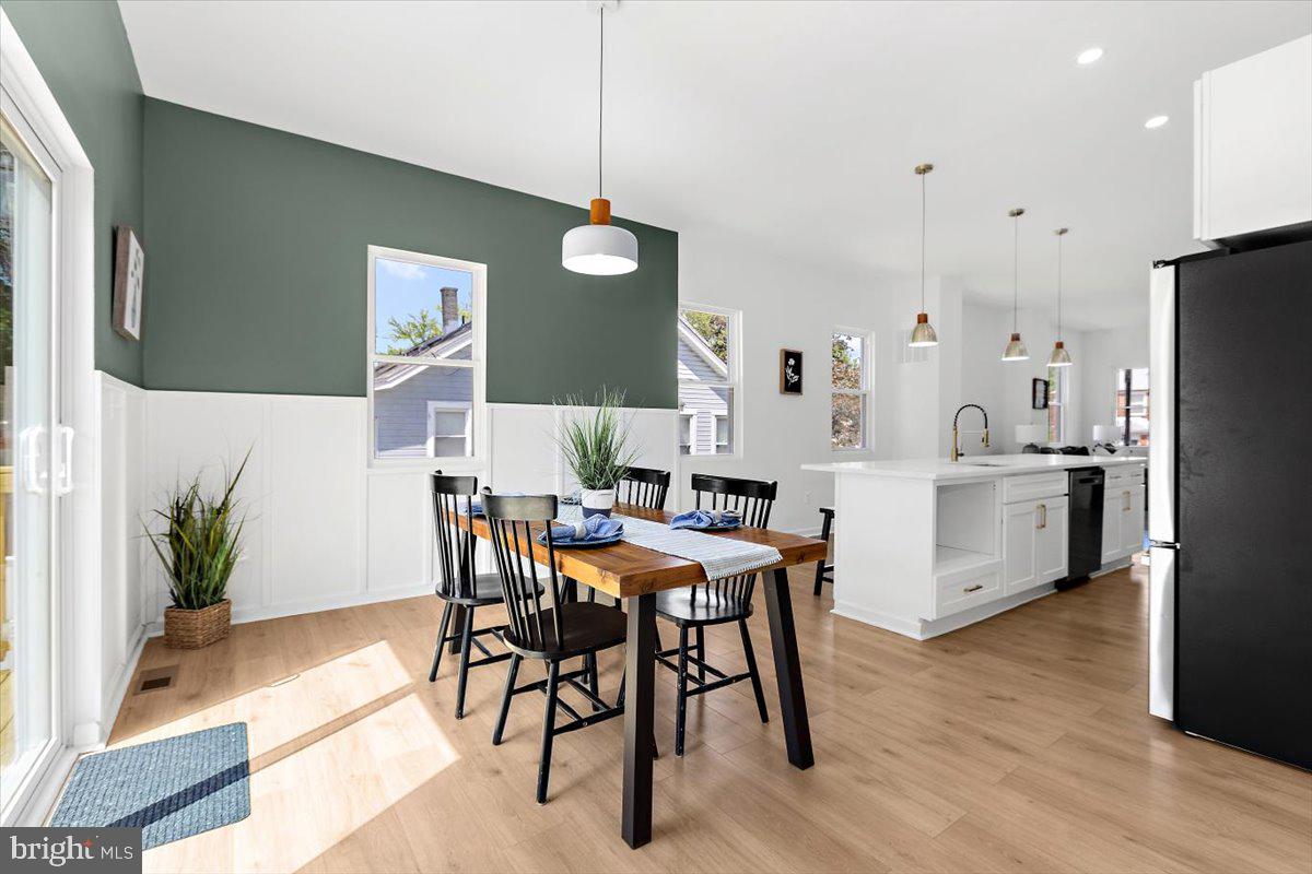 ROSEMONT EAST - Residential