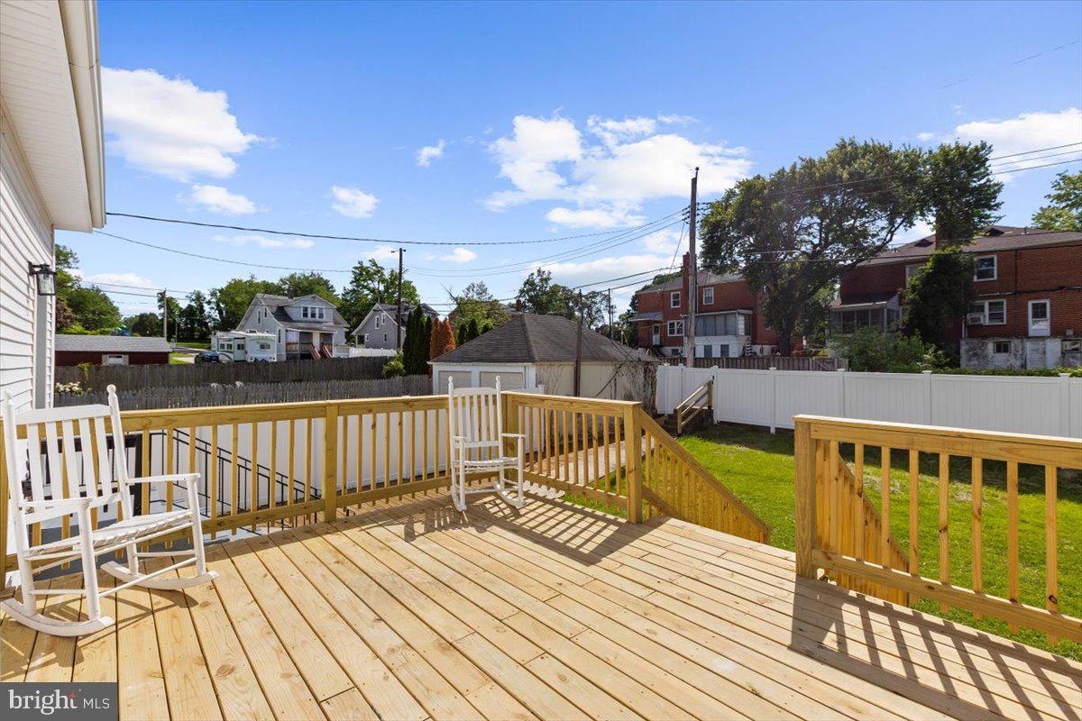 ROSEMONT EAST - Residential