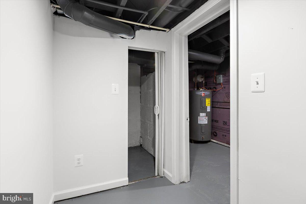 ROSEMONT EAST - Residential