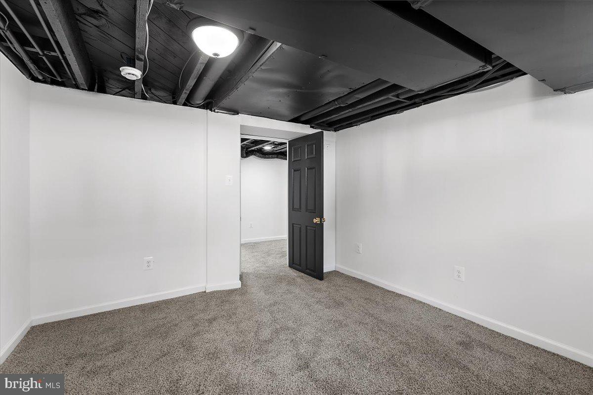 ROSEMONT EAST - Residential