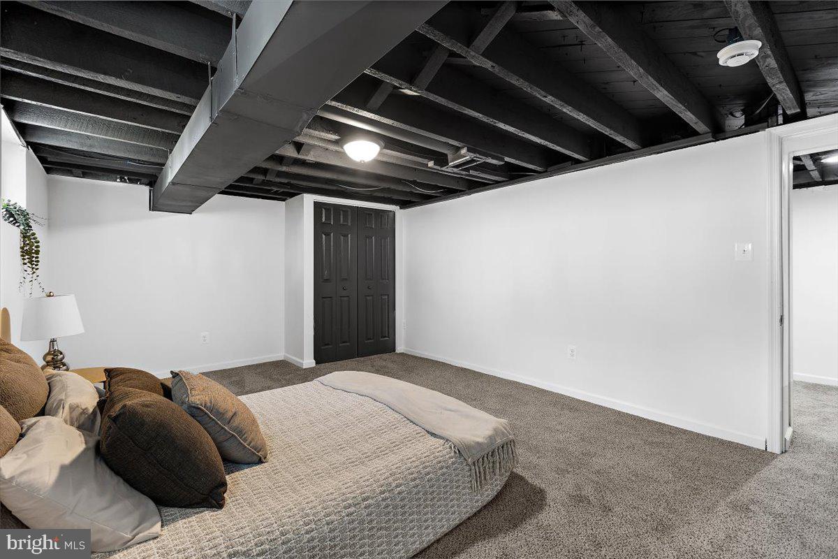 ROSEMONT EAST - Residential
