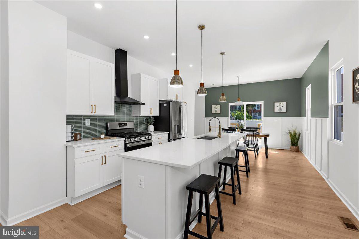 ROSEMONT EAST - Residential
