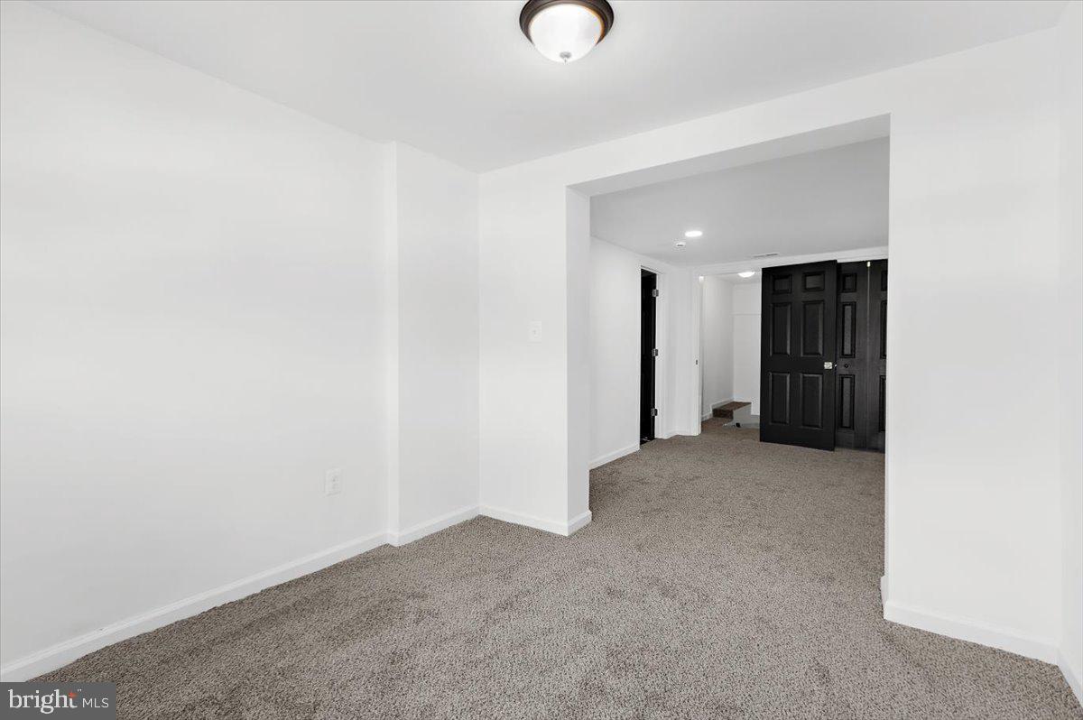 ROSEMONT EAST - Residential