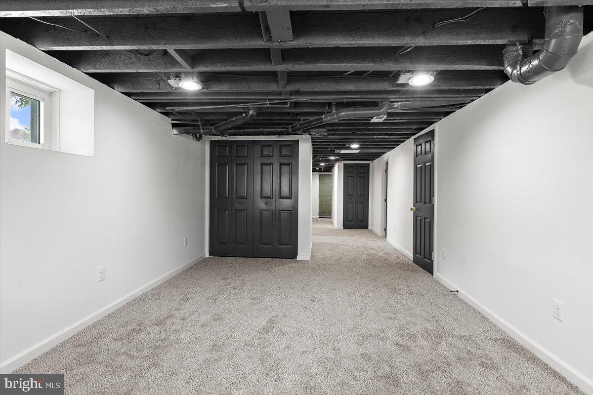 ROSEMONT EAST - Residential