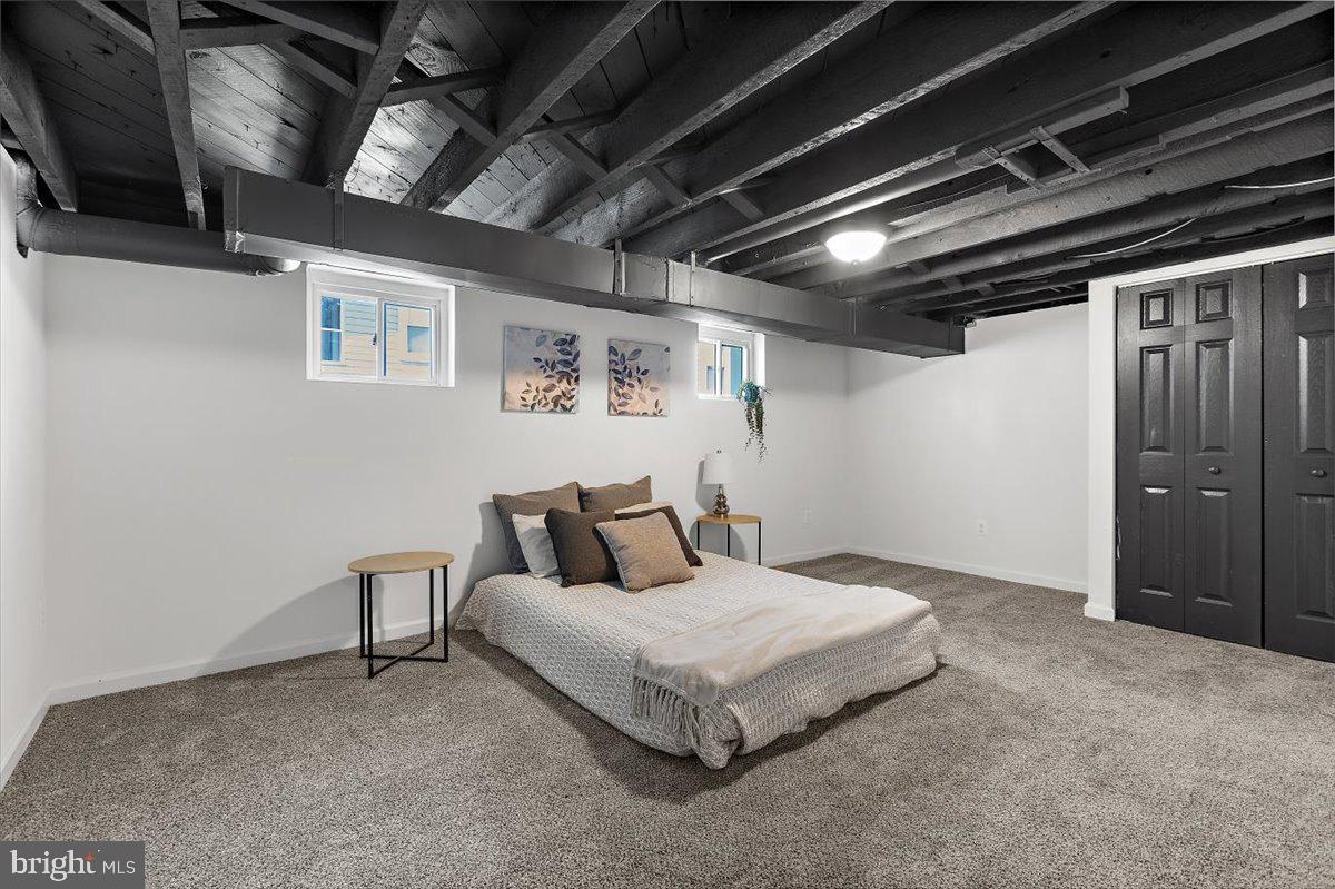 ROSEMONT EAST - Residential