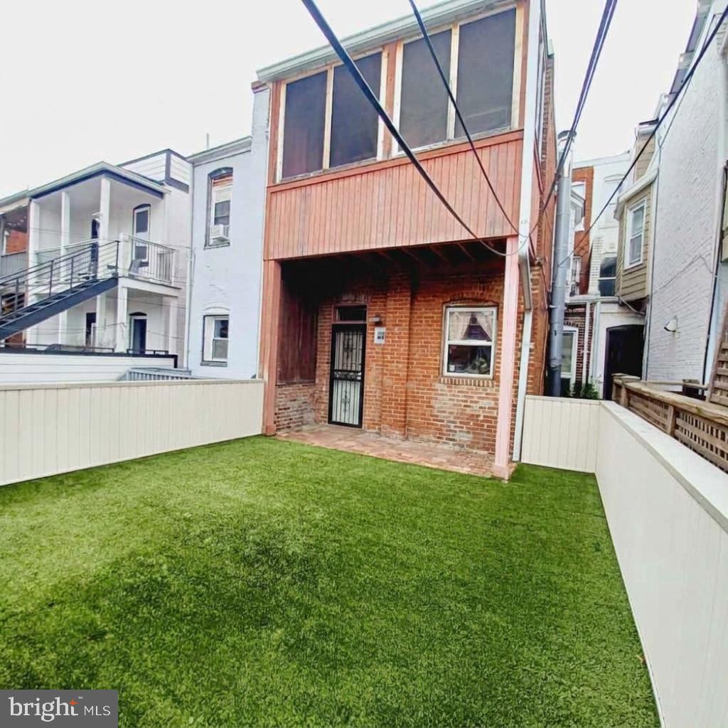 1254 E COLUMBIA ROAD NW