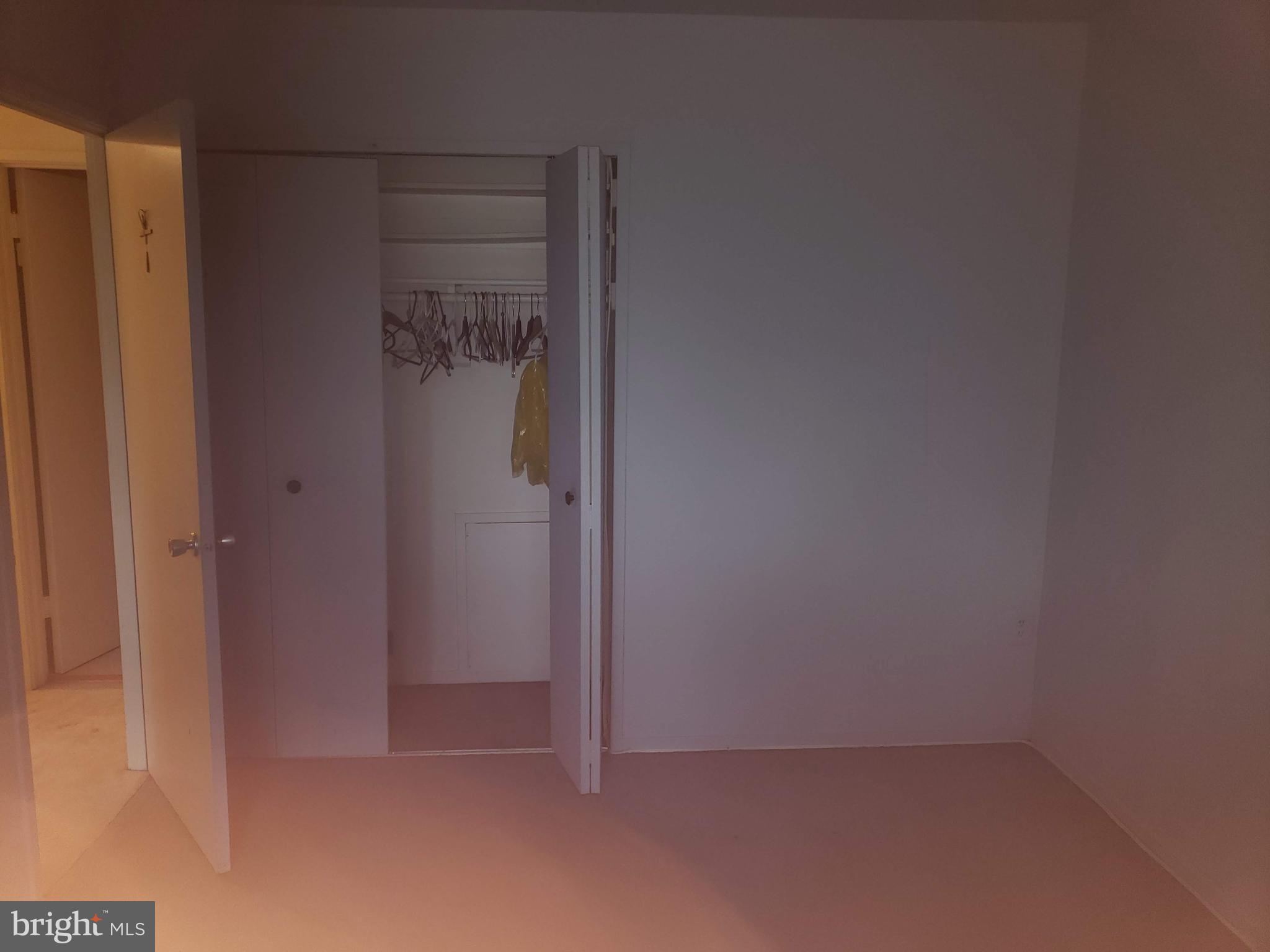 CROMWELL STATION - Residential