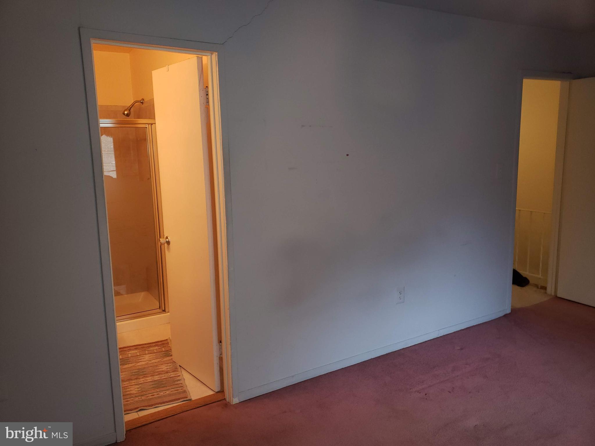 CROMWELL STATION - Residential