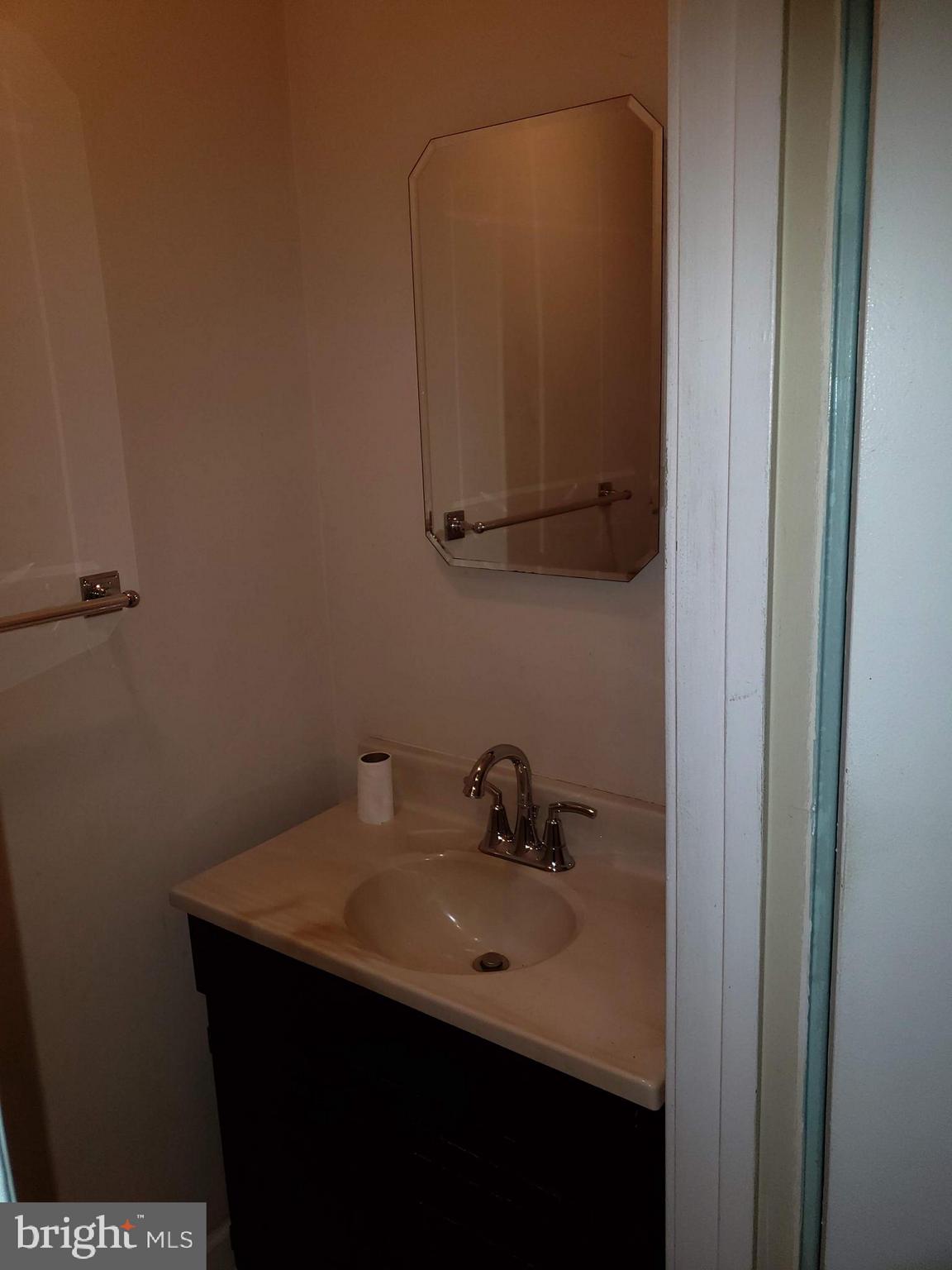 CROMWELL STATION - Residential