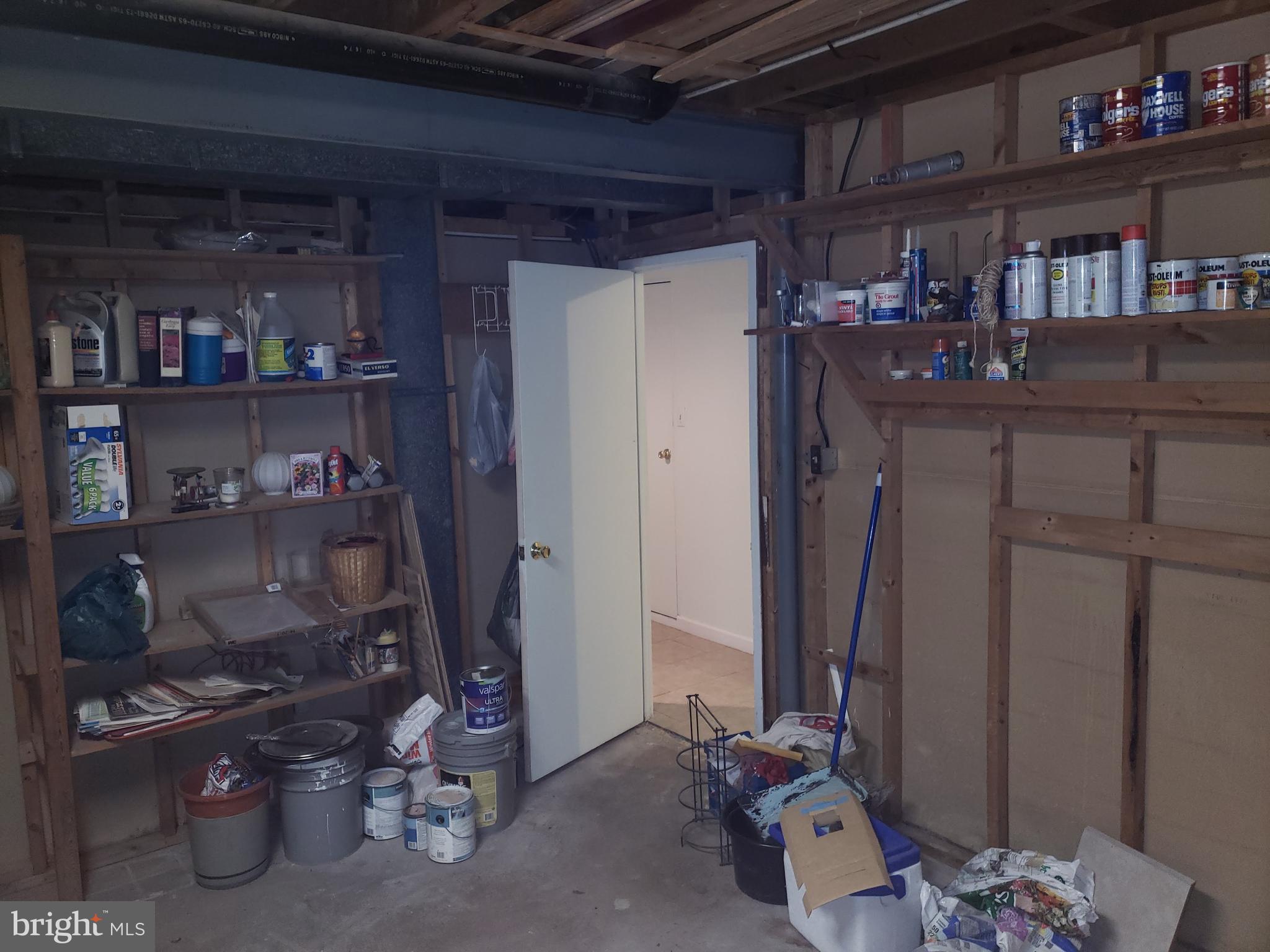 CROMWELL STATION - Residential