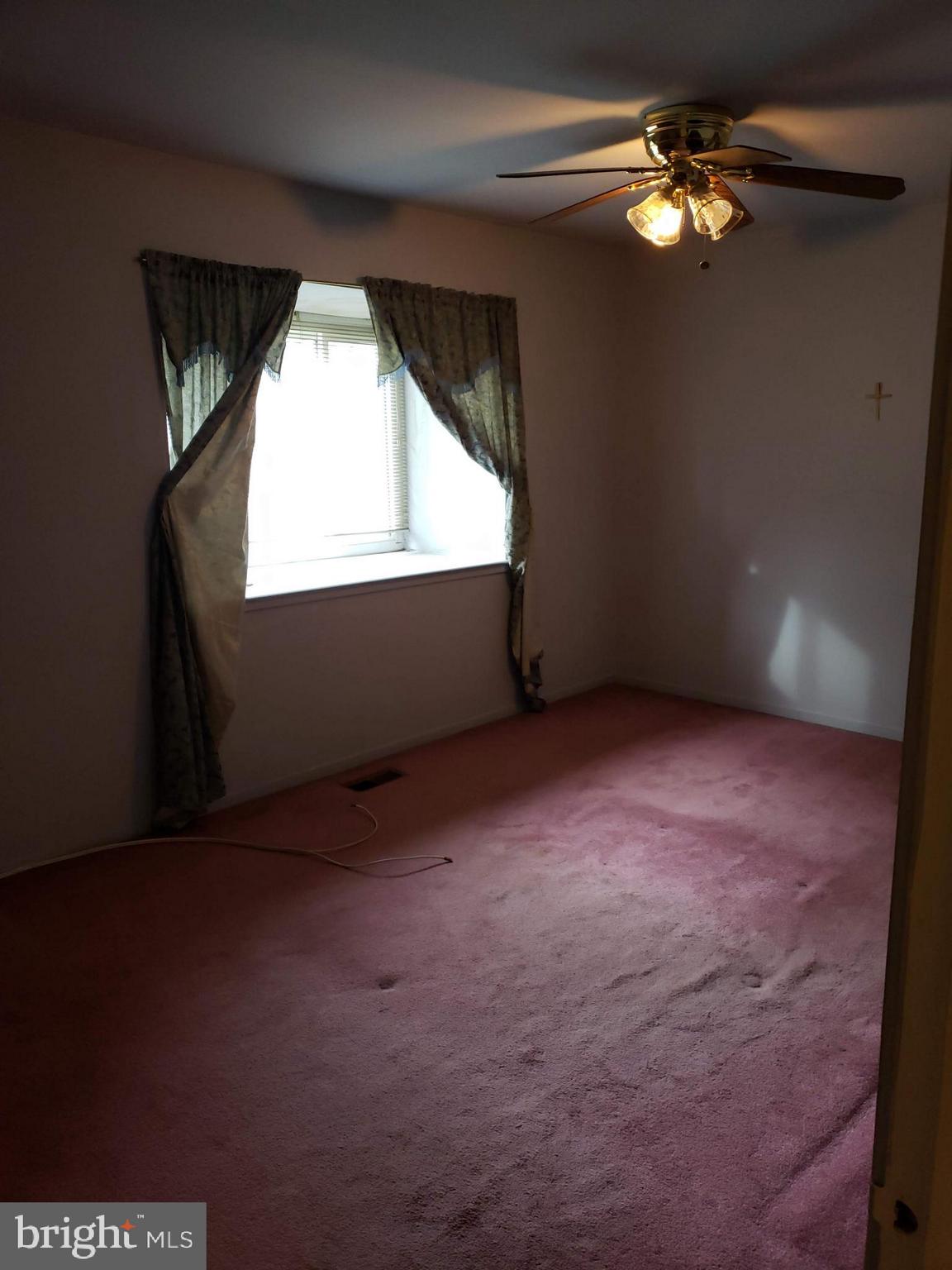 CROMWELL STATION - Residential