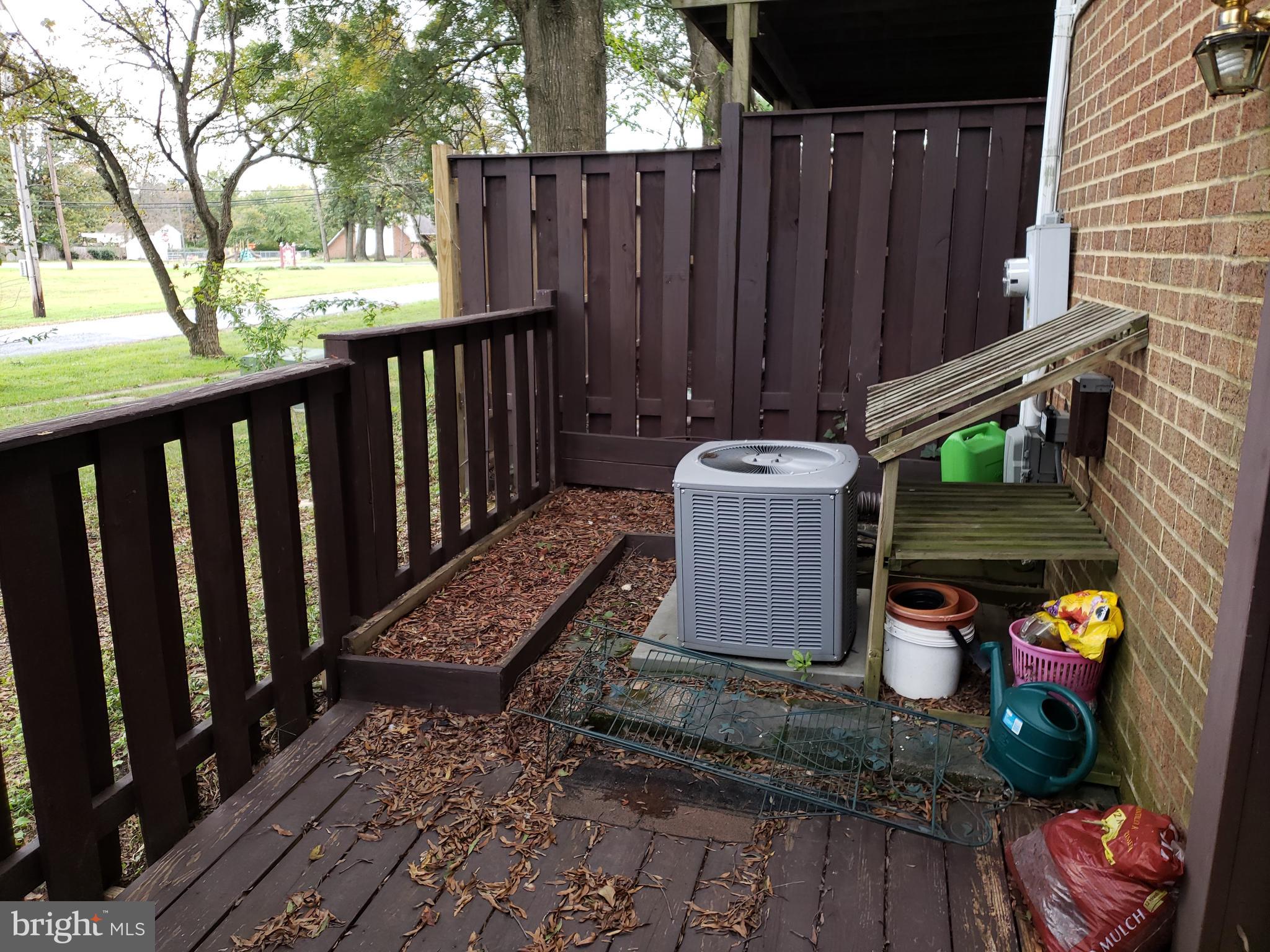 CROMWELL STATION - Residential