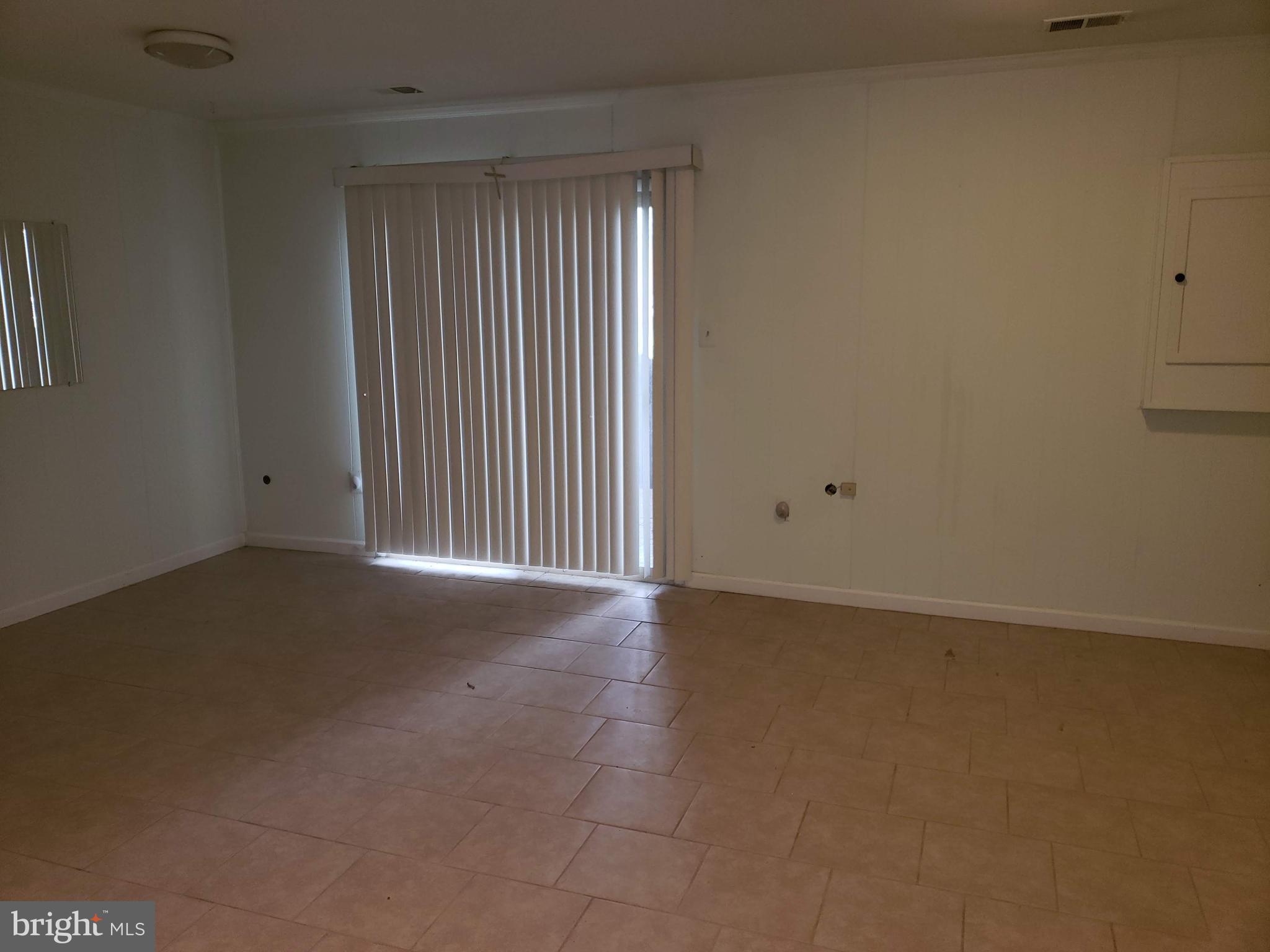 CROMWELL STATION - Residential