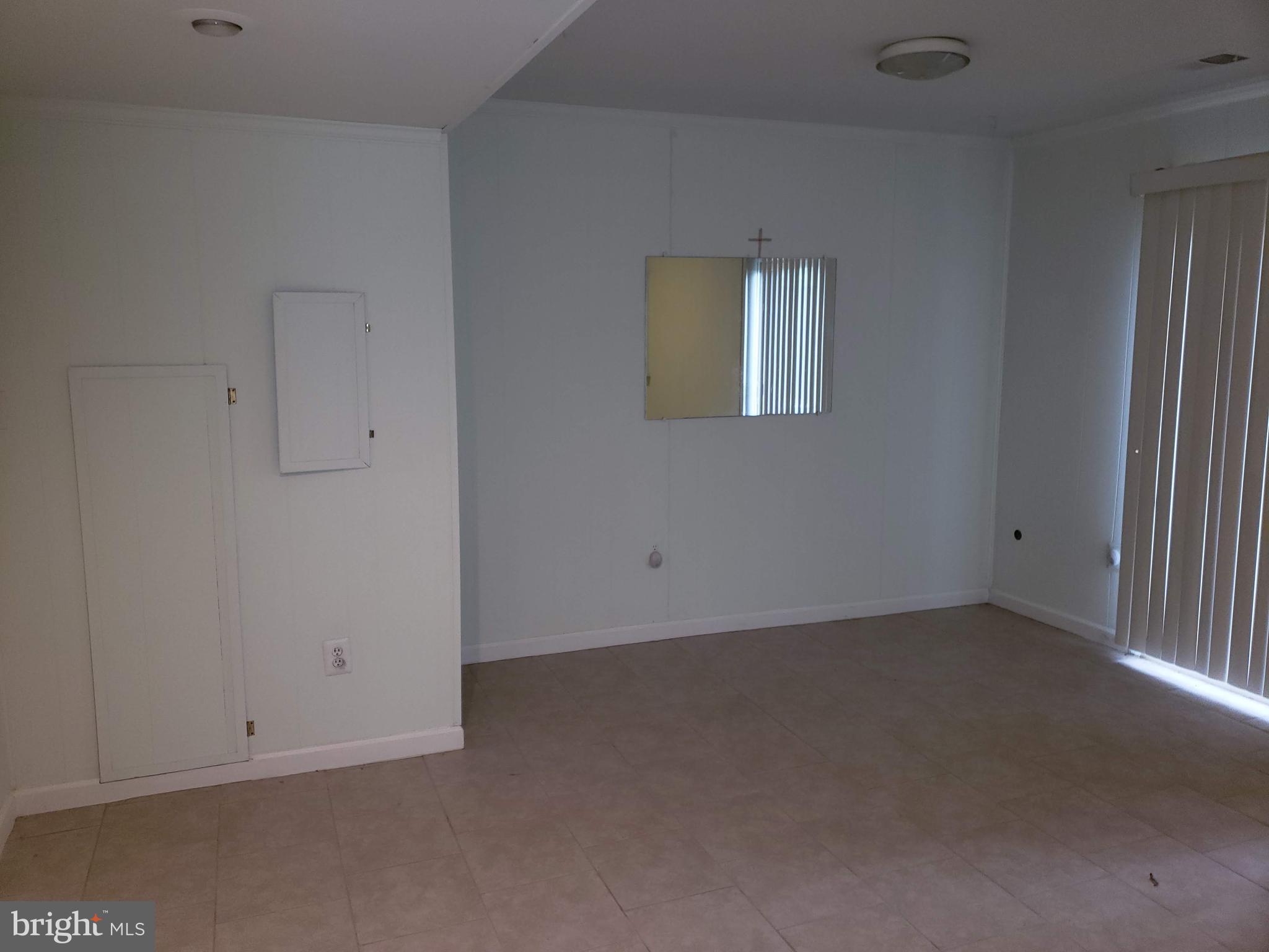 CROMWELL STATION - Residential