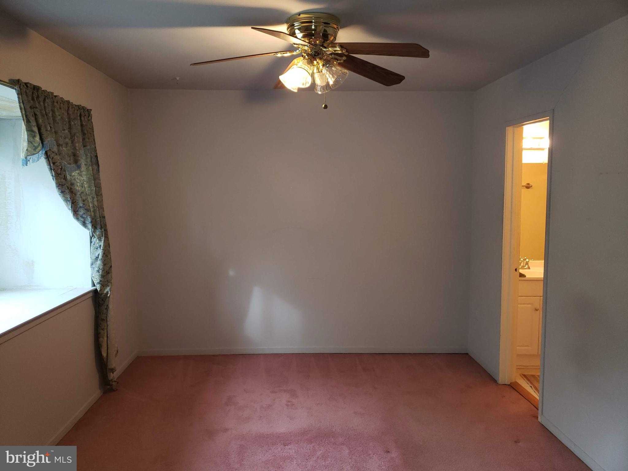 CROMWELL STATION - Residential