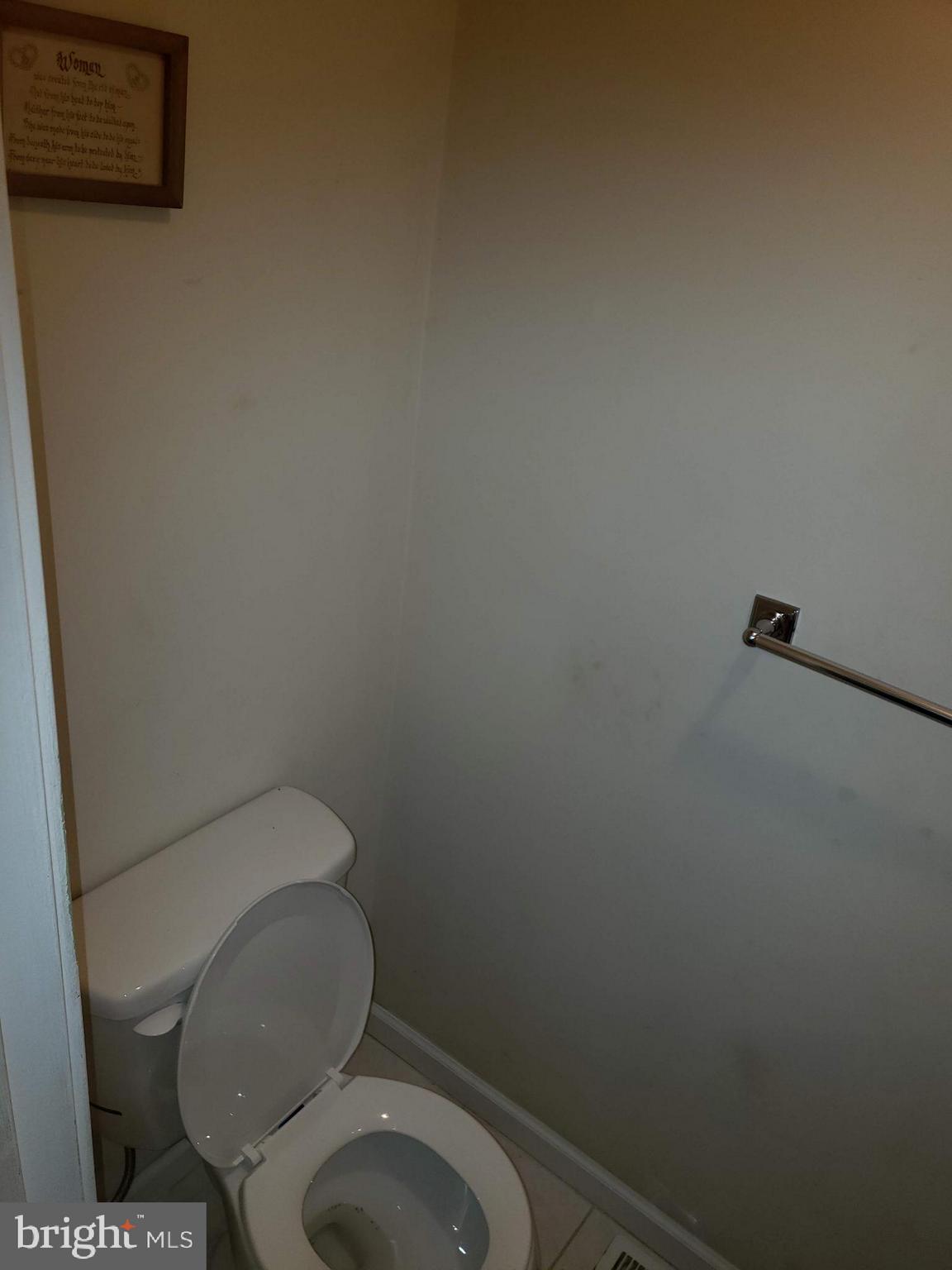 CROMWELL STATION - Residential