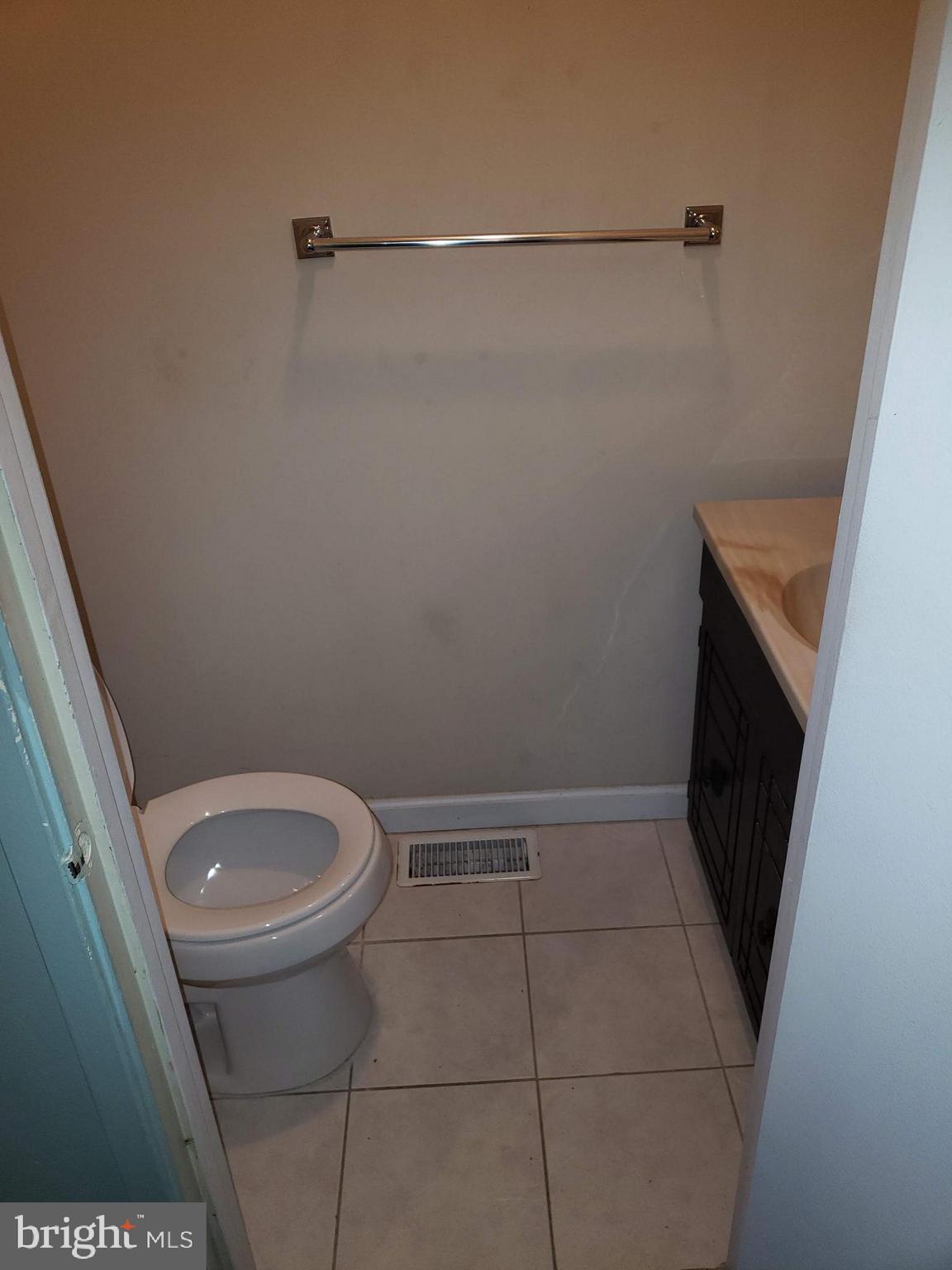 CROMWELL STATION - Residential